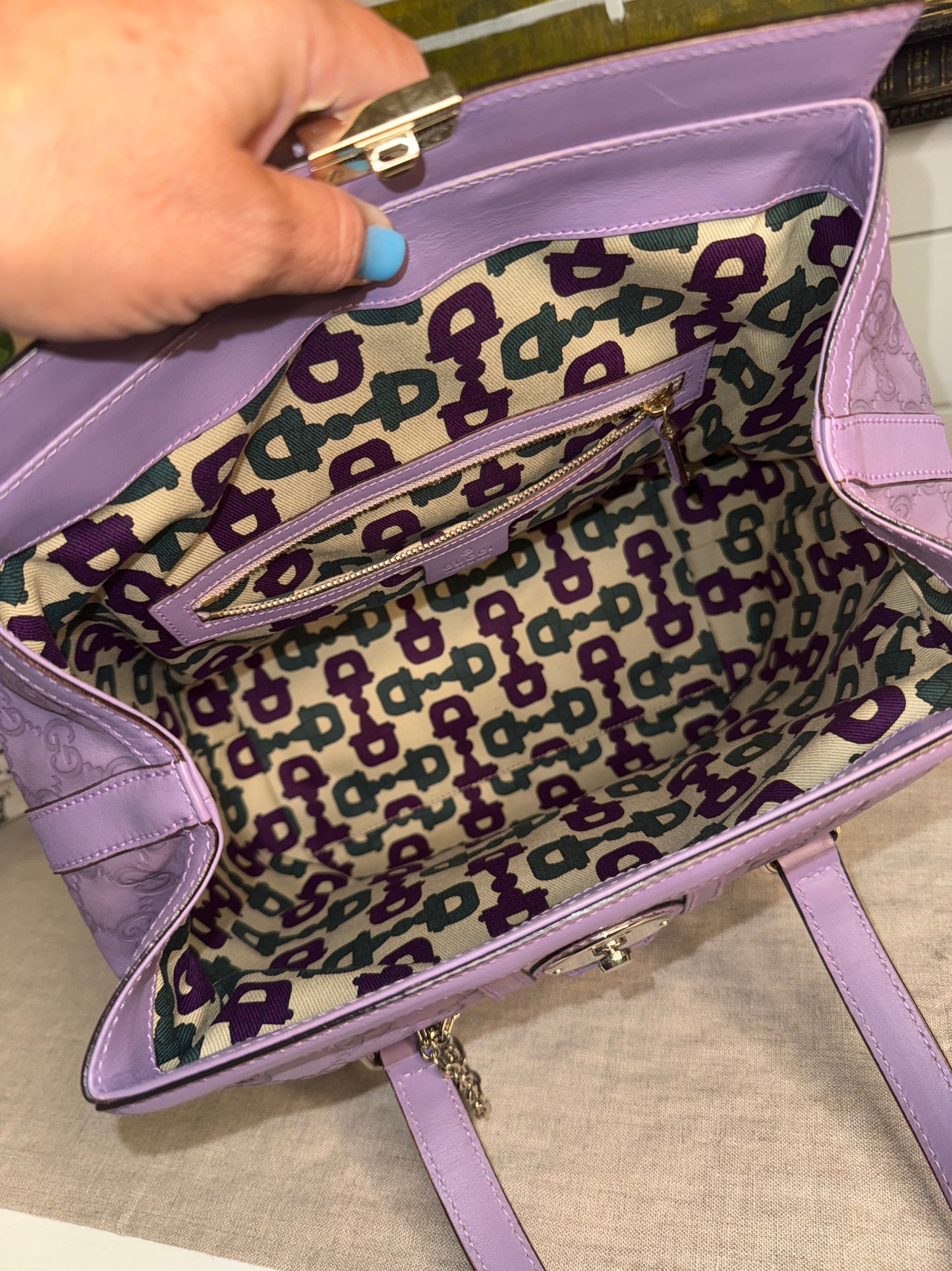 Lavender Gucci handbag pre loved