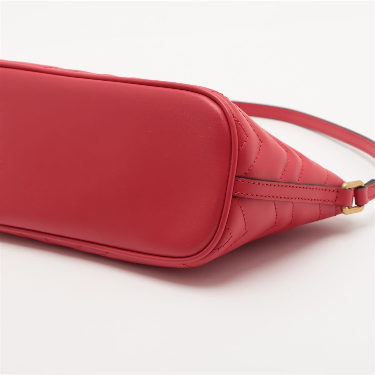 Gucci GG marmot shoulder bag red pre loved
