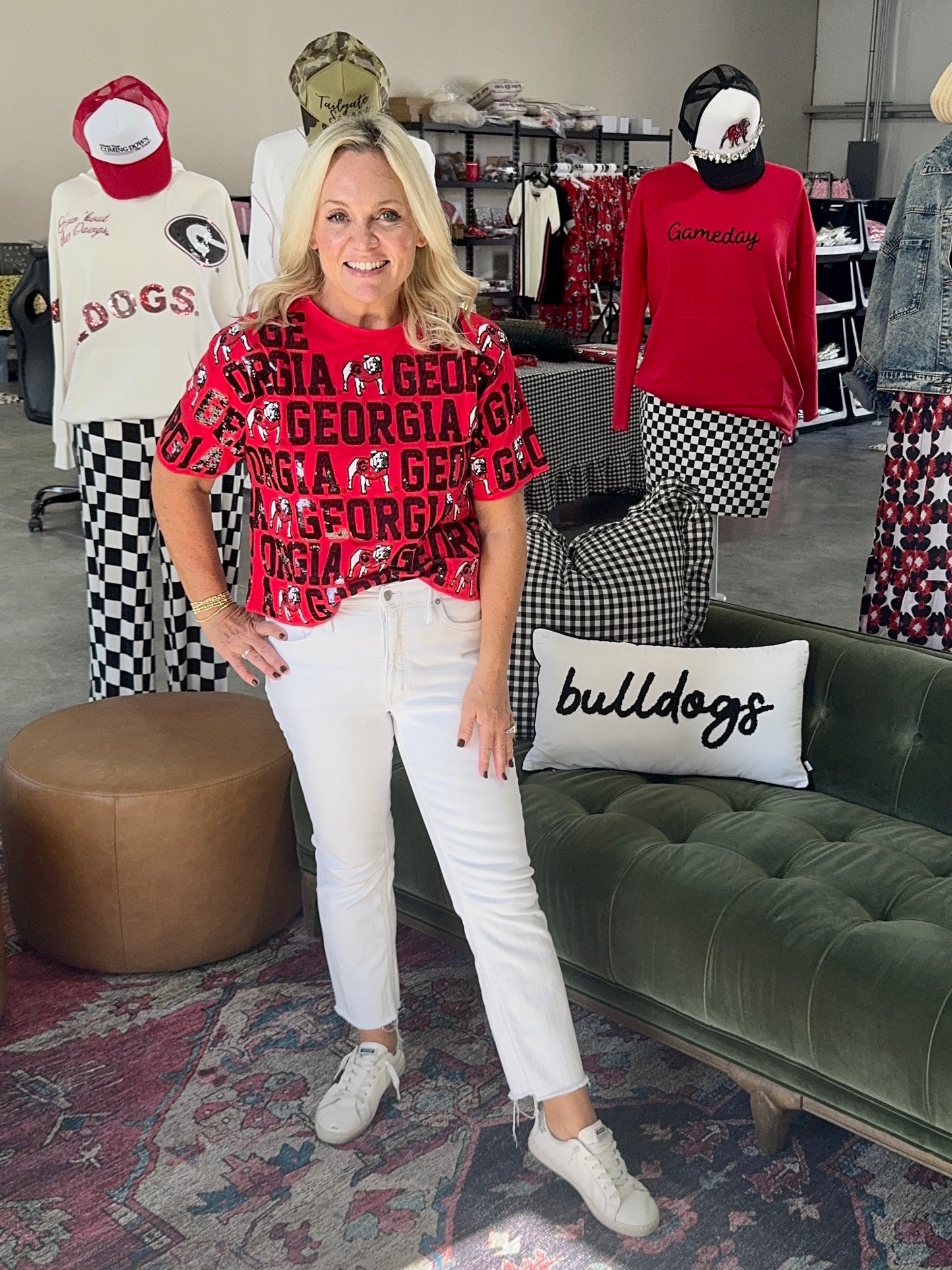 New Sequin licensed bulldog boxy tee oversized!!!! Restocked!
