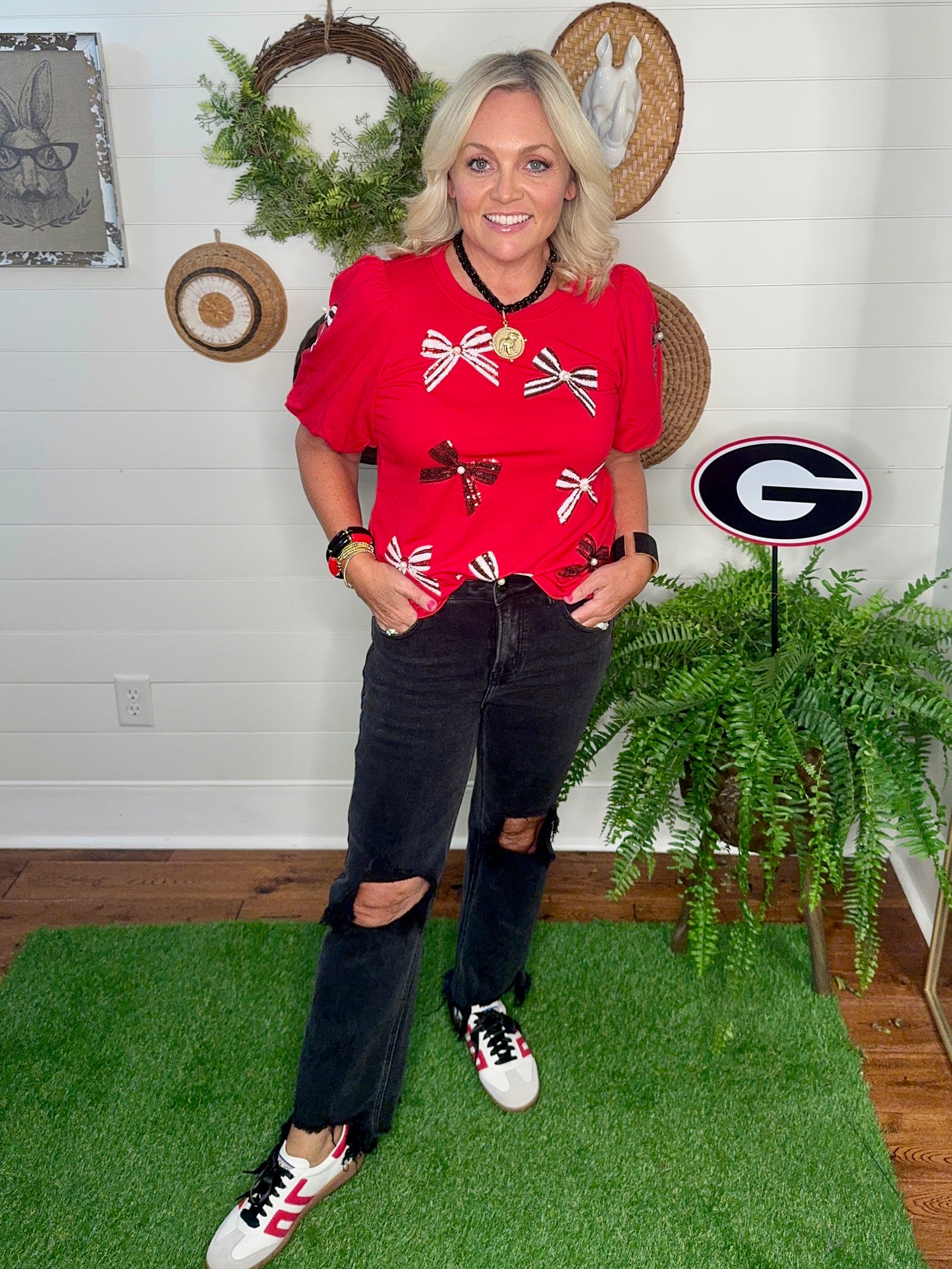 New red top with sparkle bows black and white
