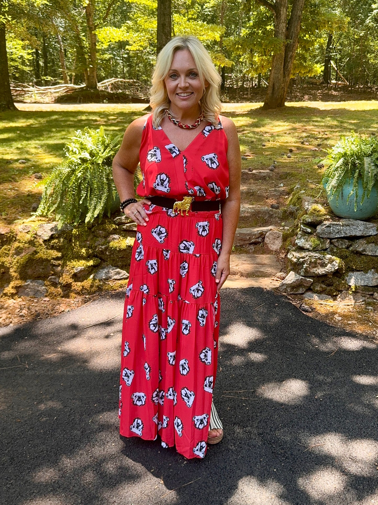 Tank red flowy oversized with bulldogs