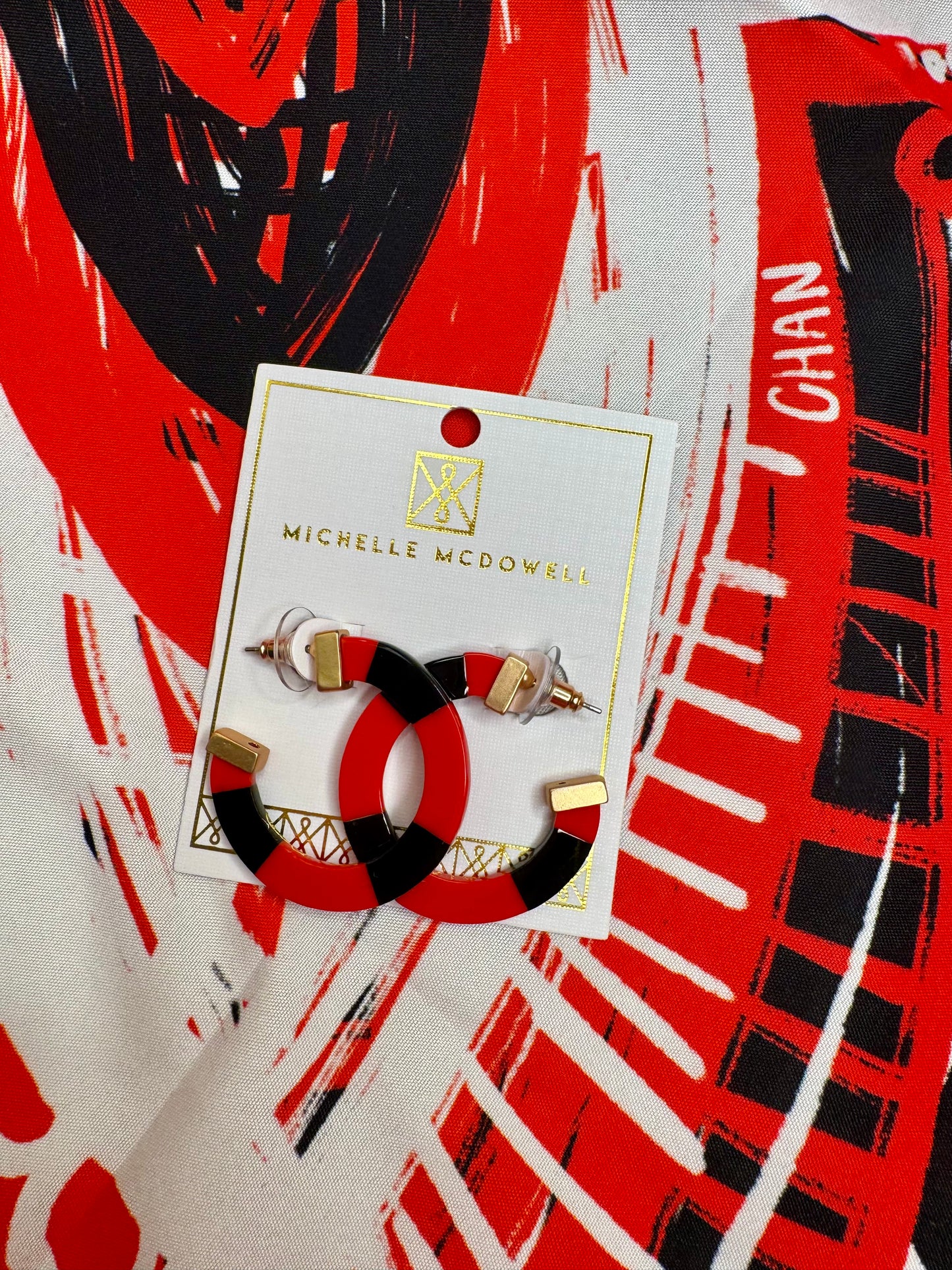 Acrylic hoops med size black and red