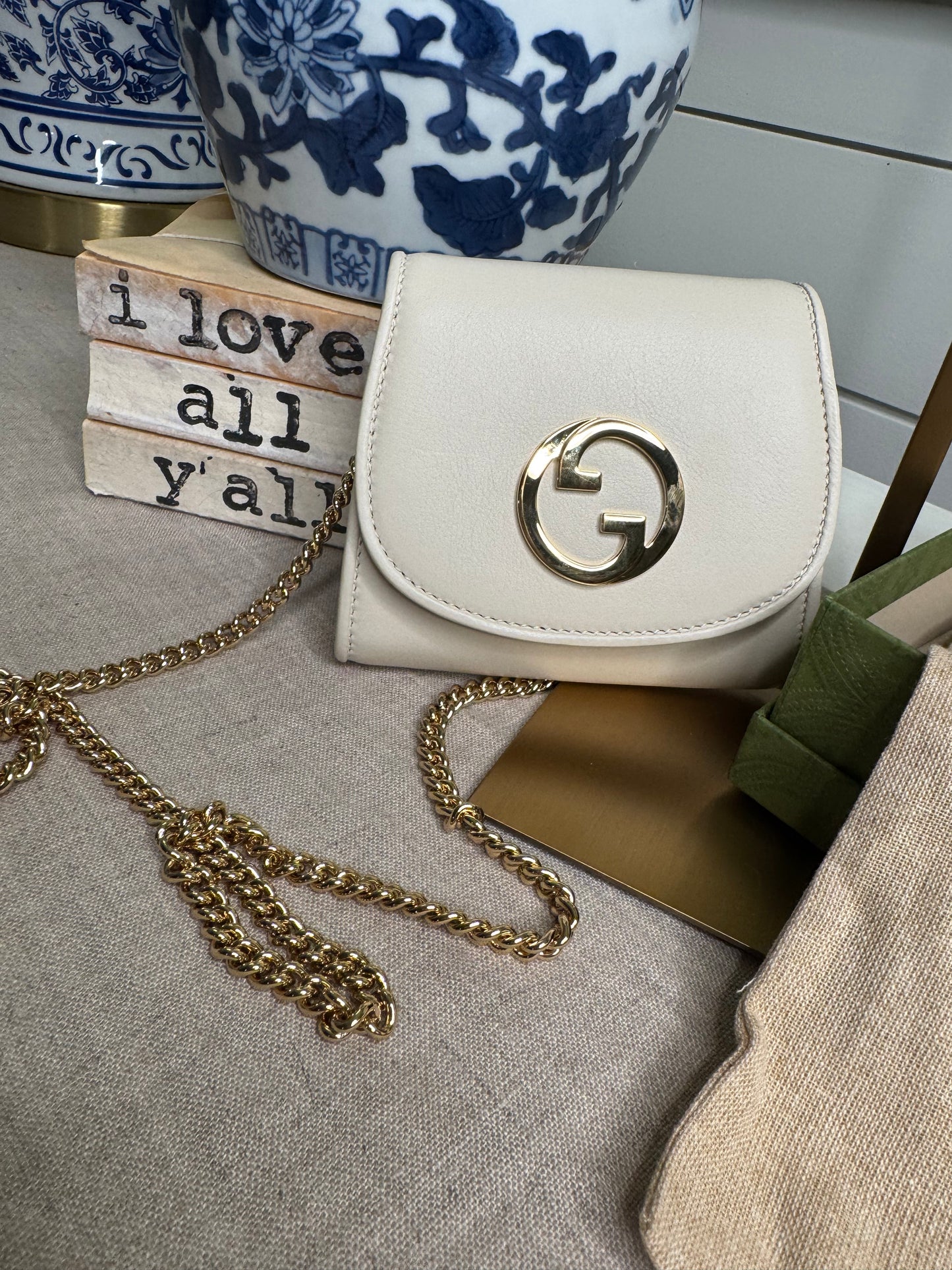Gucci unused blondi white chain wallet in box with bag