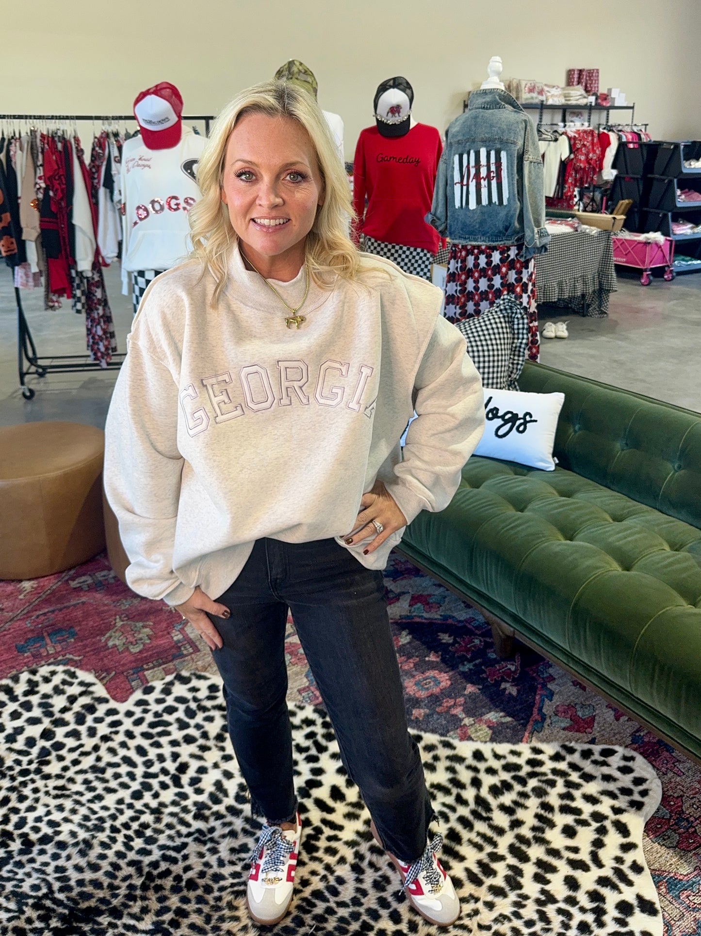 Oversized embroidered mock neck light sweatshirt
