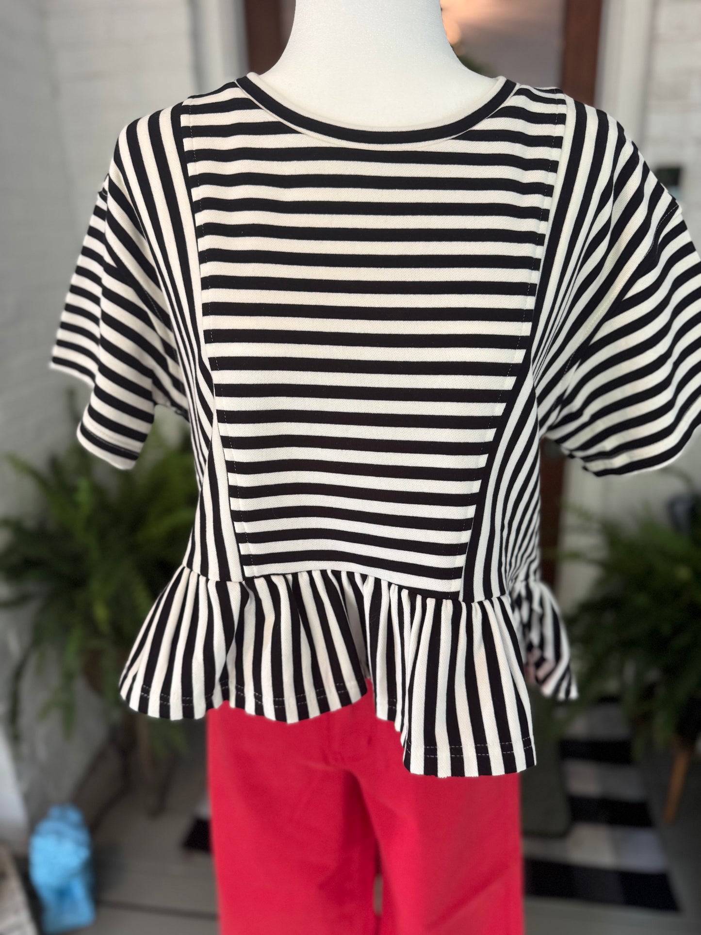 Striped black and white top flowy