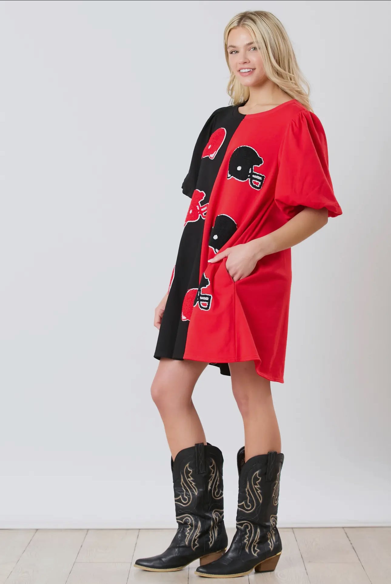 Dress black and red helmet patches so soft with pockets!