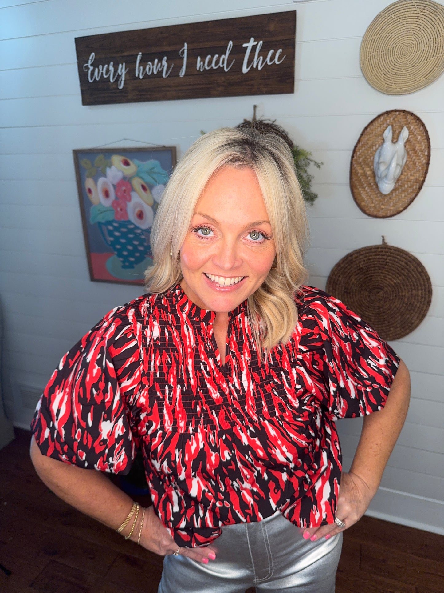 Black and red blouse ballon sleeve warehouse clearance sale