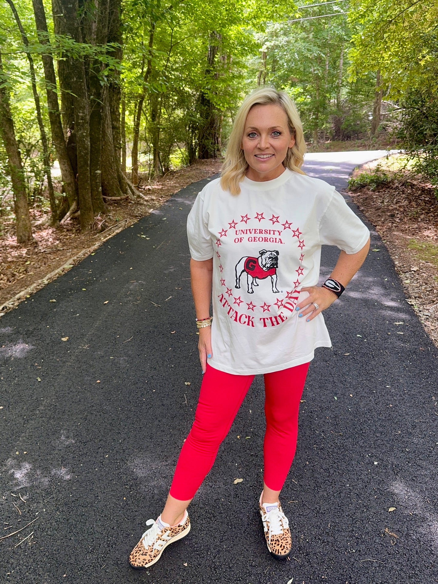 Licensed oversized crew neck bulldogs tee