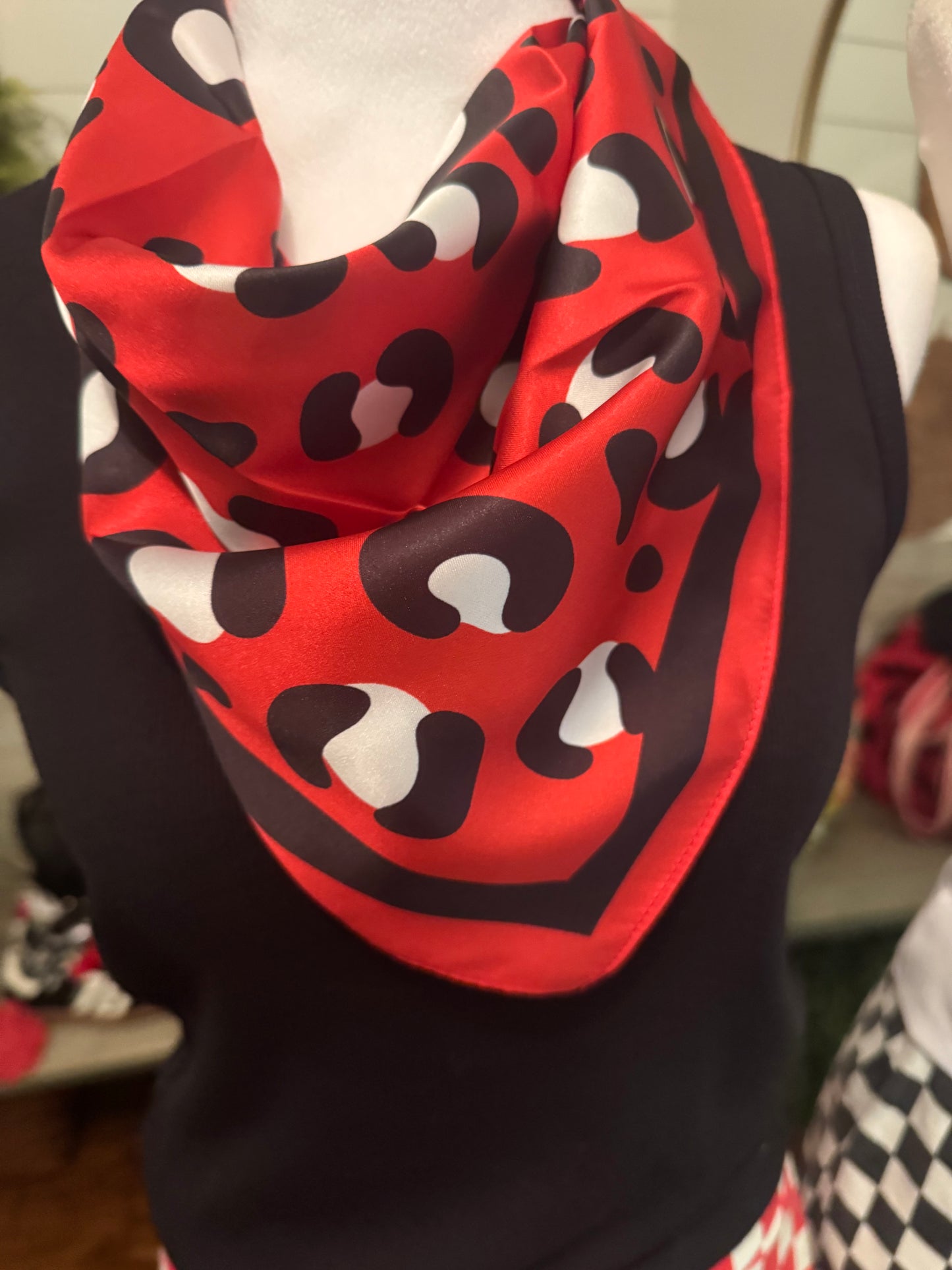 Game day scarf black and red leopard print