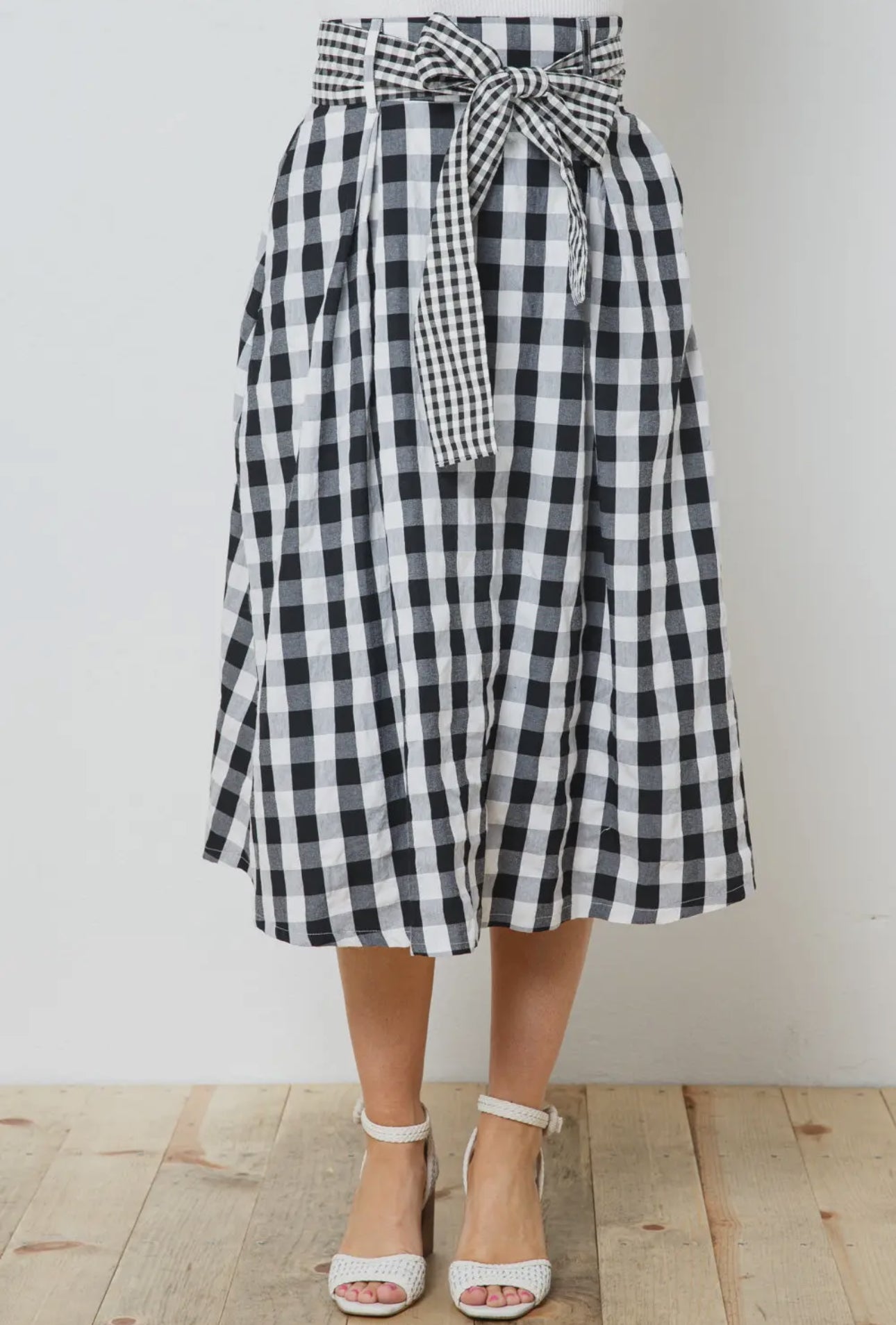 Black and white gingham skirt with tie