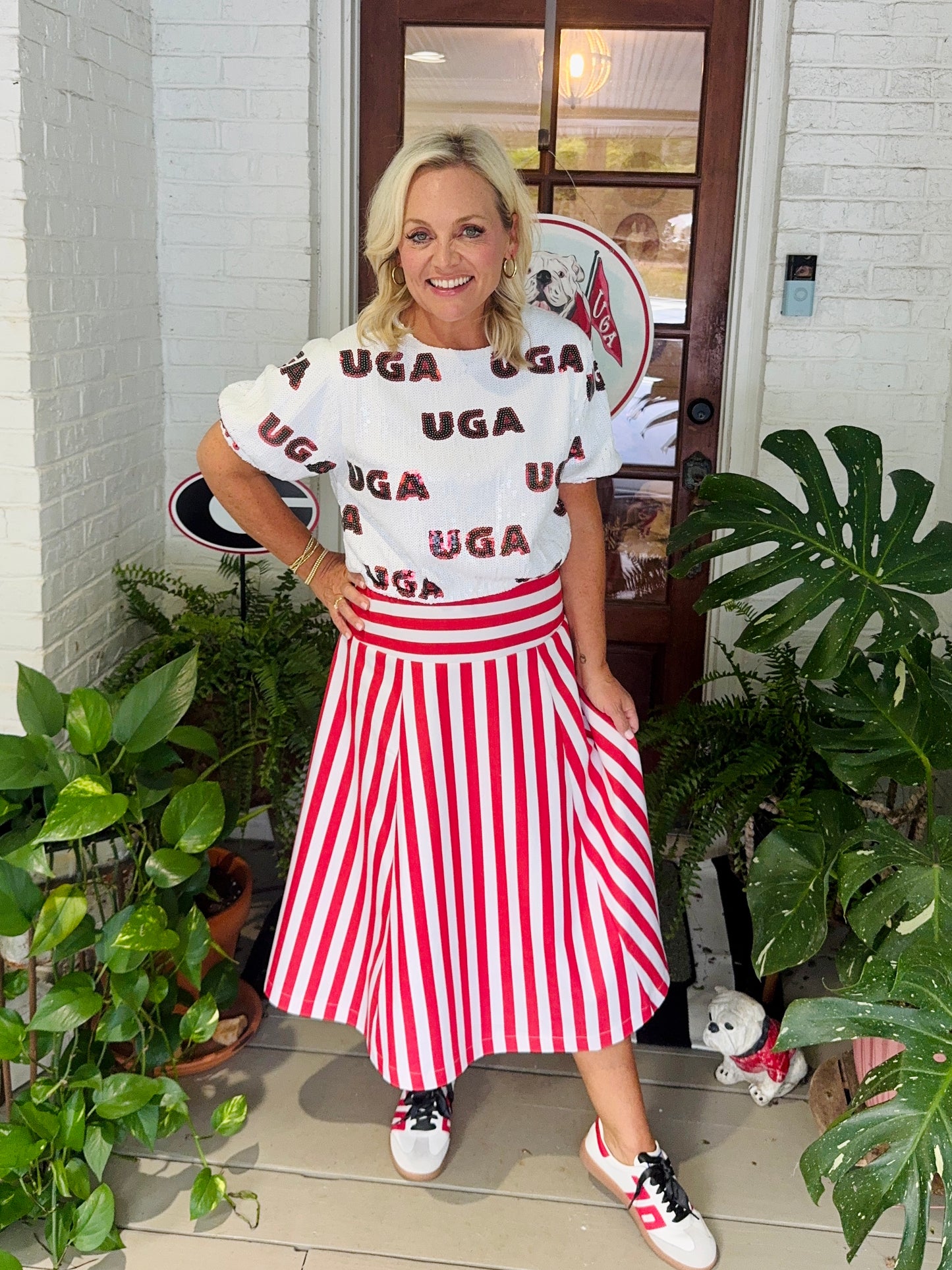 Red and white stripe skirt