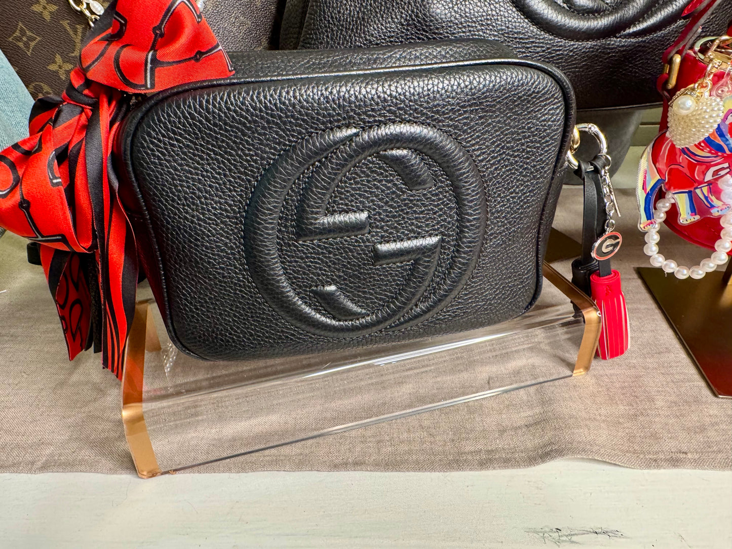 Gucci small soho disco grained calf black pre loved
