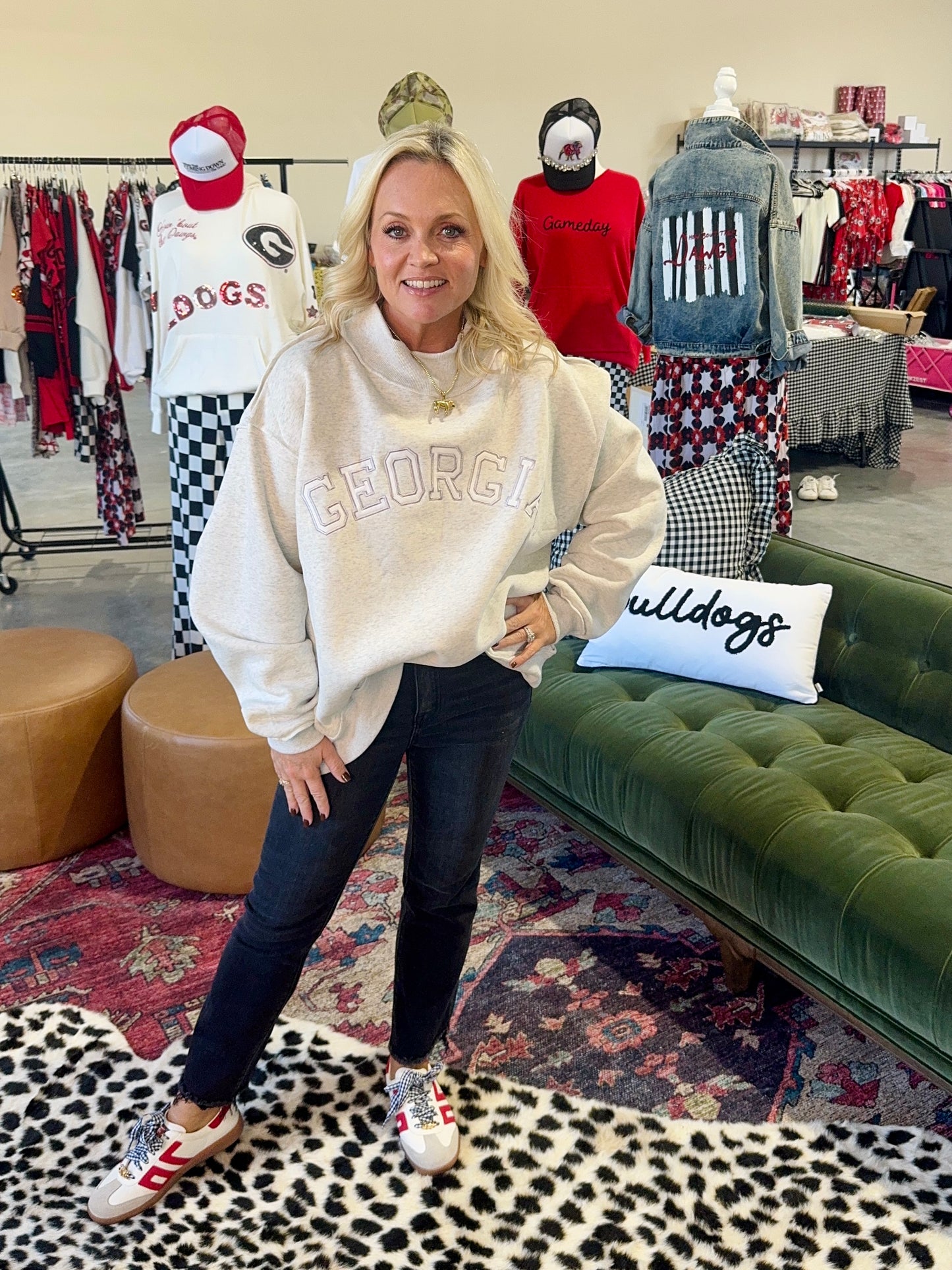 Oversized embroidered mock neck light sweatshirt