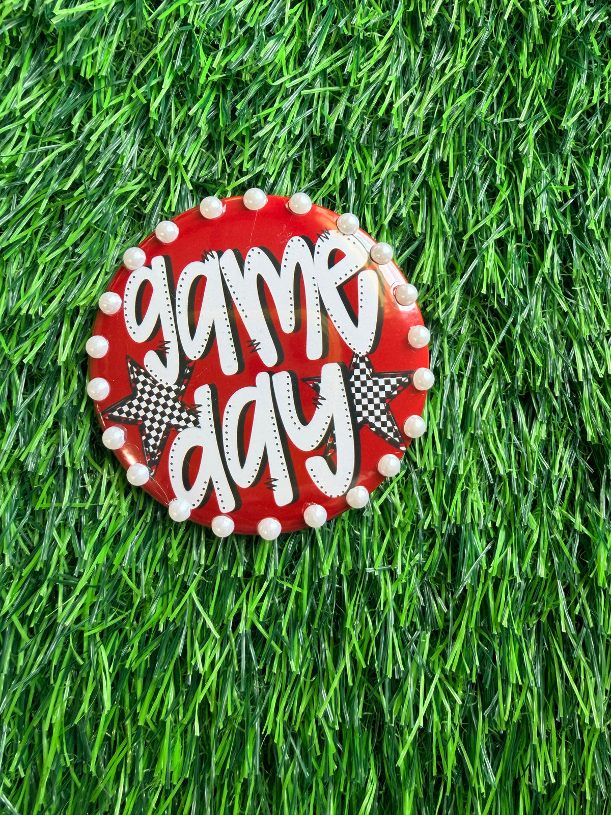 Game day pin with pearls