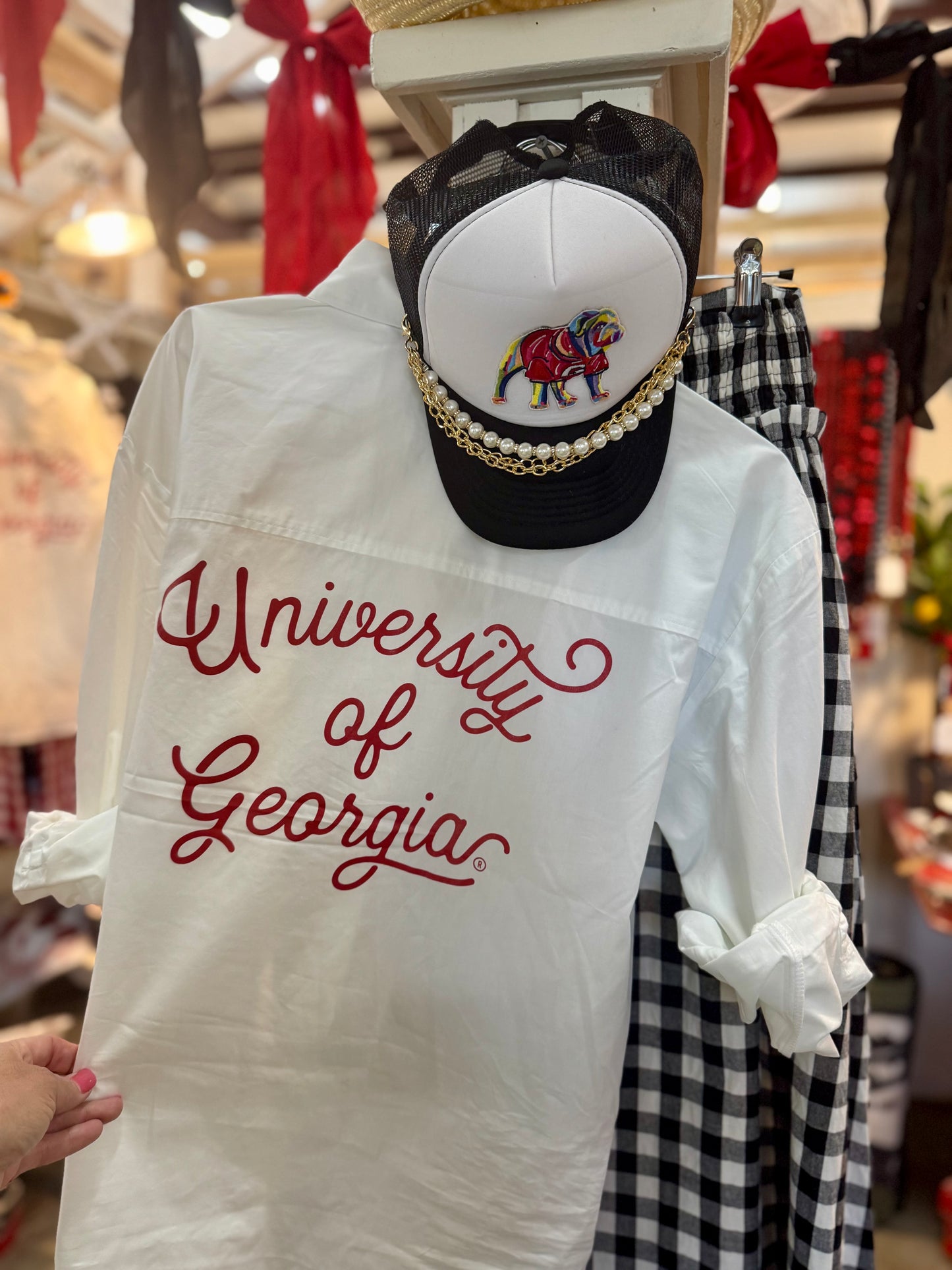 White licensed university of Georgia button up Shirt majorly marked down!