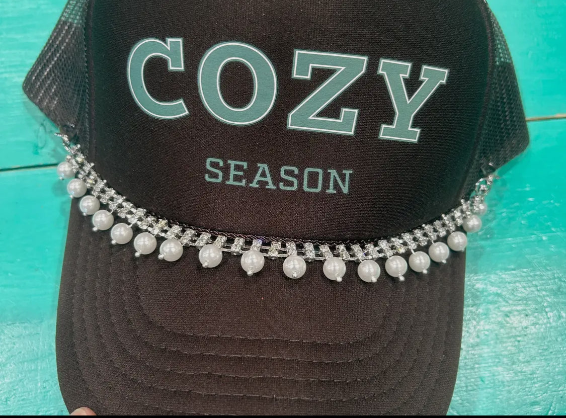 Hat chain pearl and rhinestone