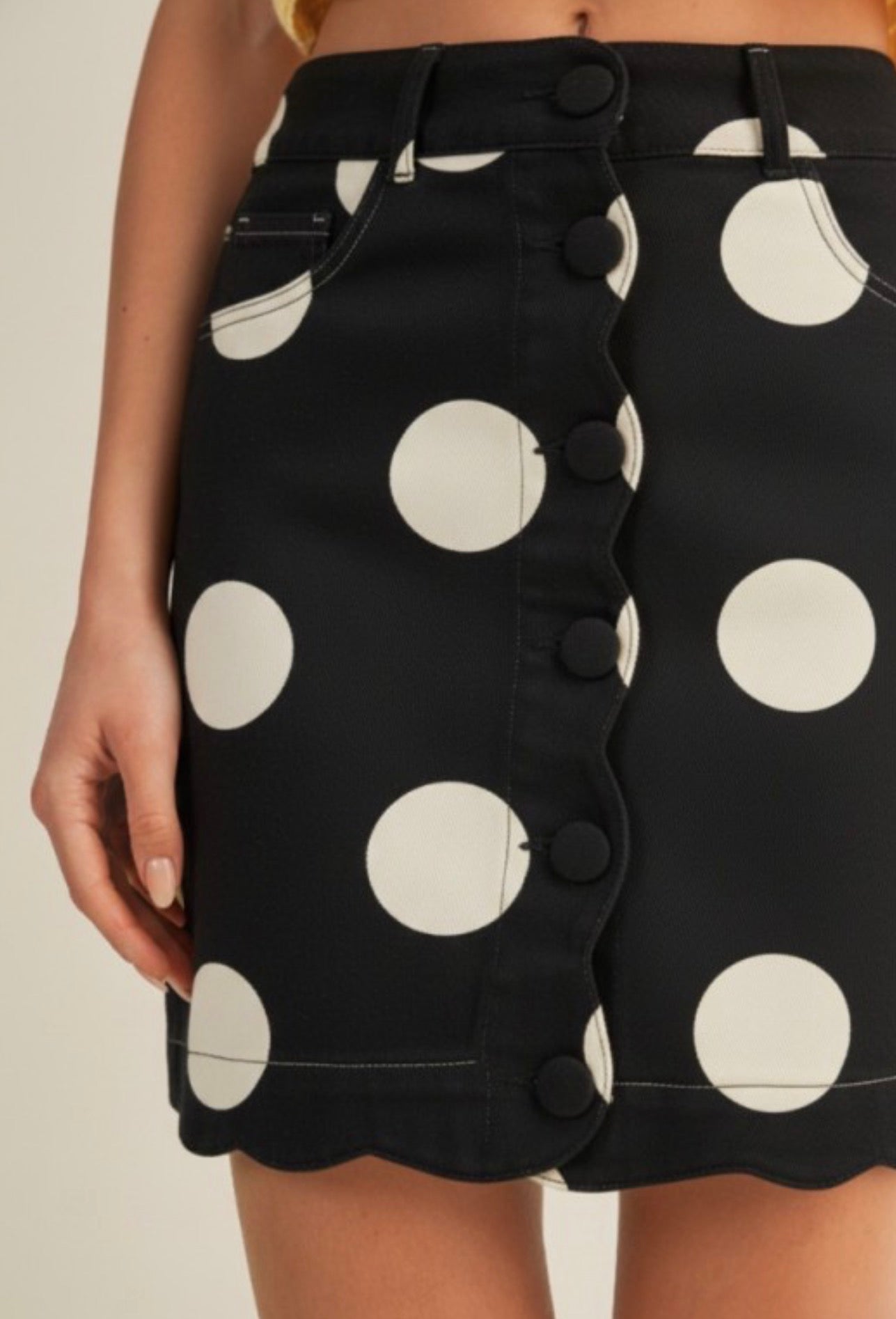 Scalloped polka dot skirt black and white