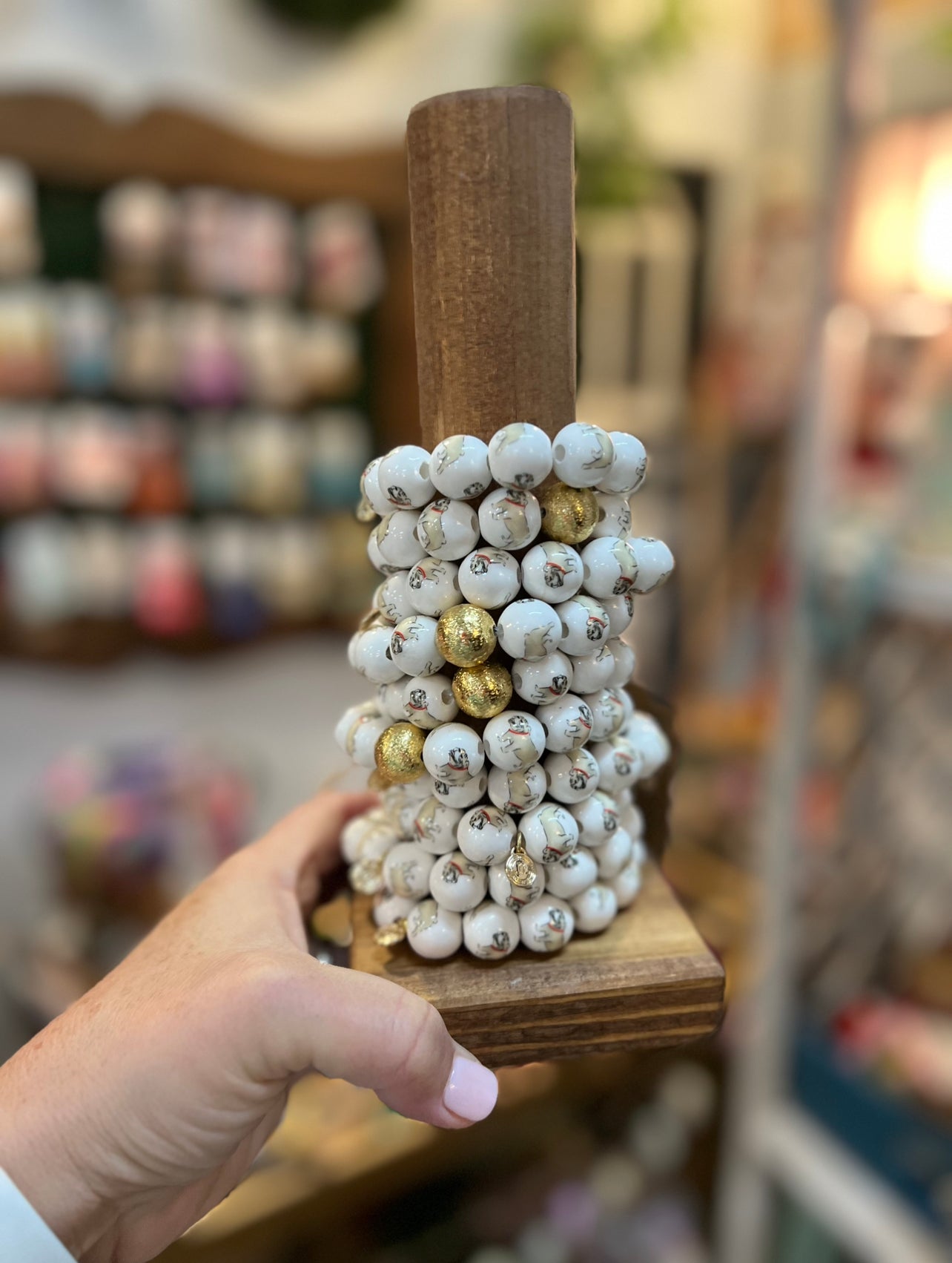 Bulldog white beaded bracelet
