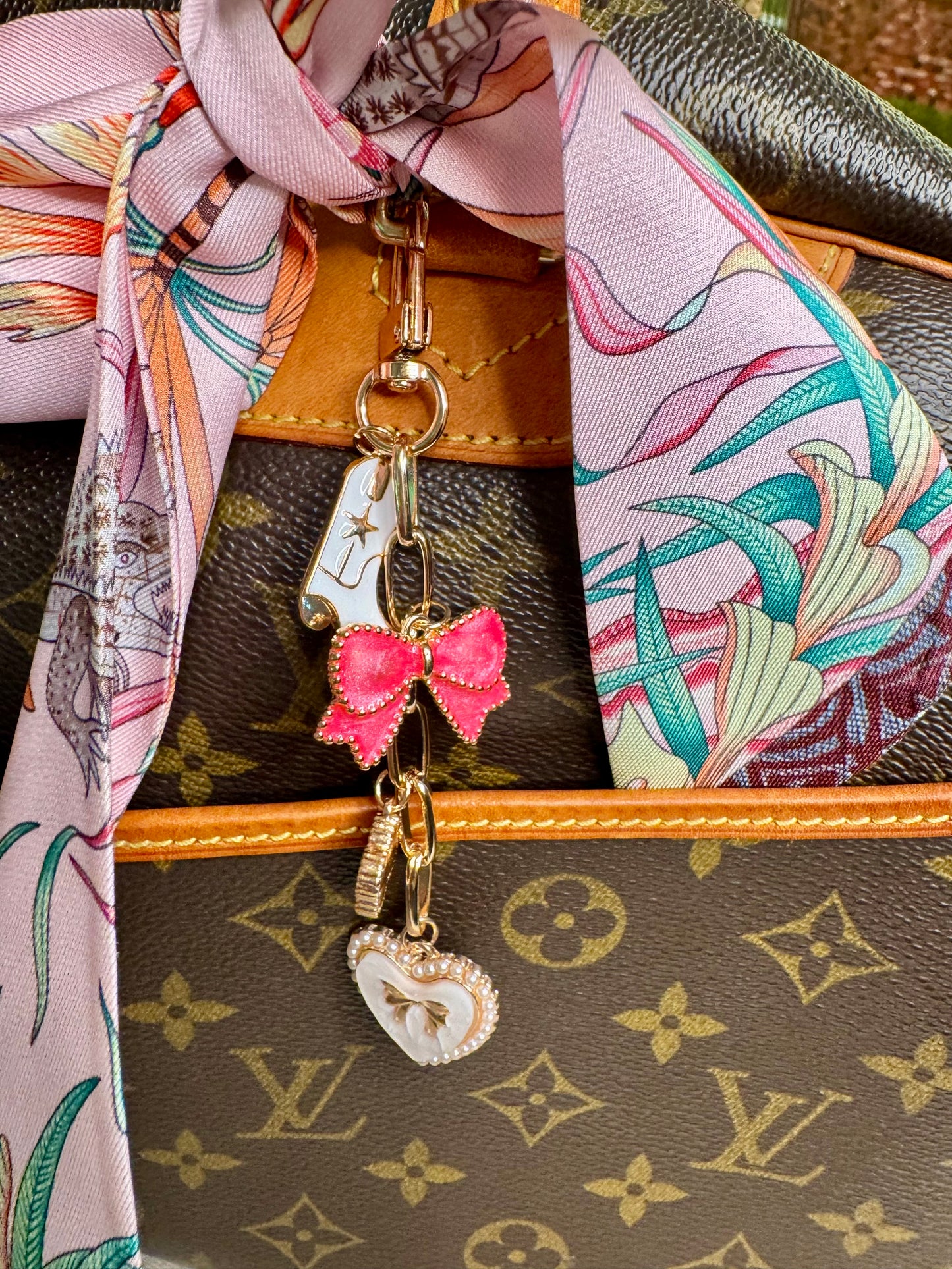 Key chain purse charm boot and bow cluster pink and white