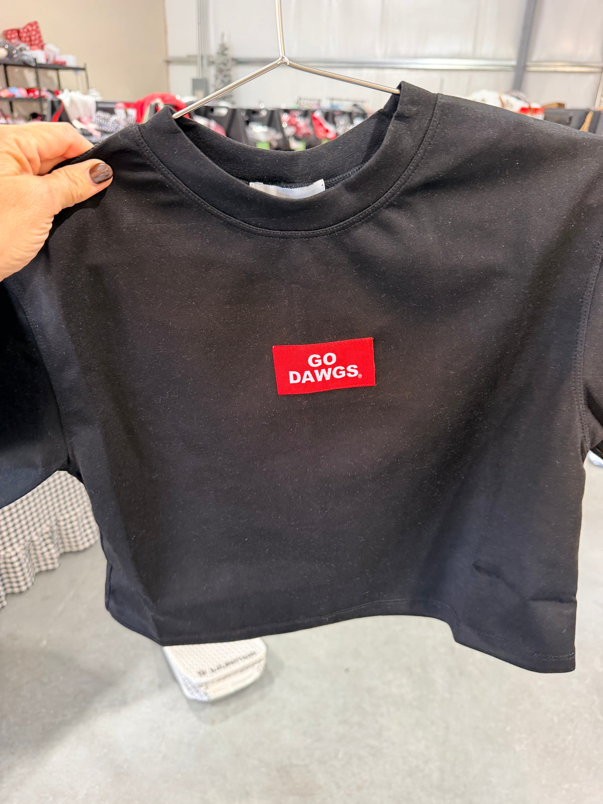 Go dawgs woven label licensed black airy tee