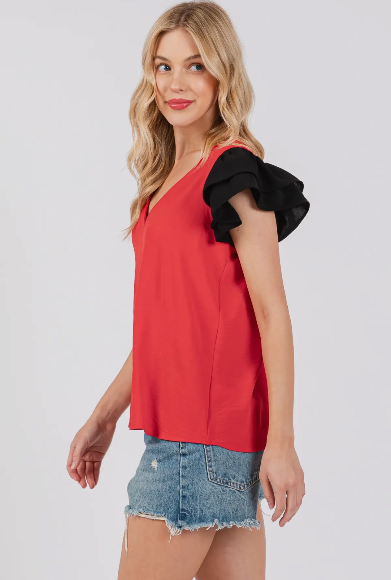 Flutter sleeve red black top