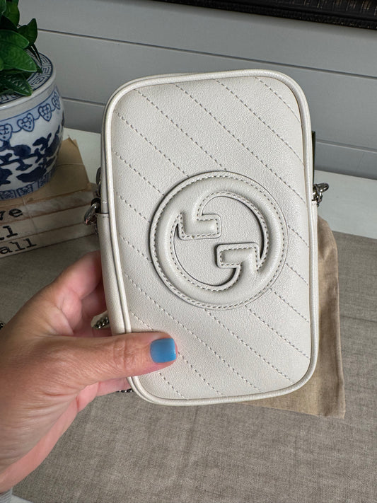 Gucci unused blondi chain shoulder bag with bad and storage