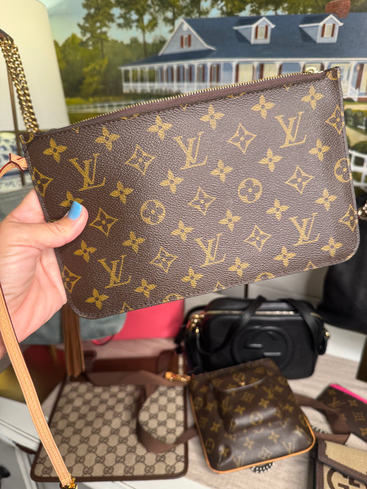 pre loved Louis Vuitton Neverfull Pouch MM, Monogram