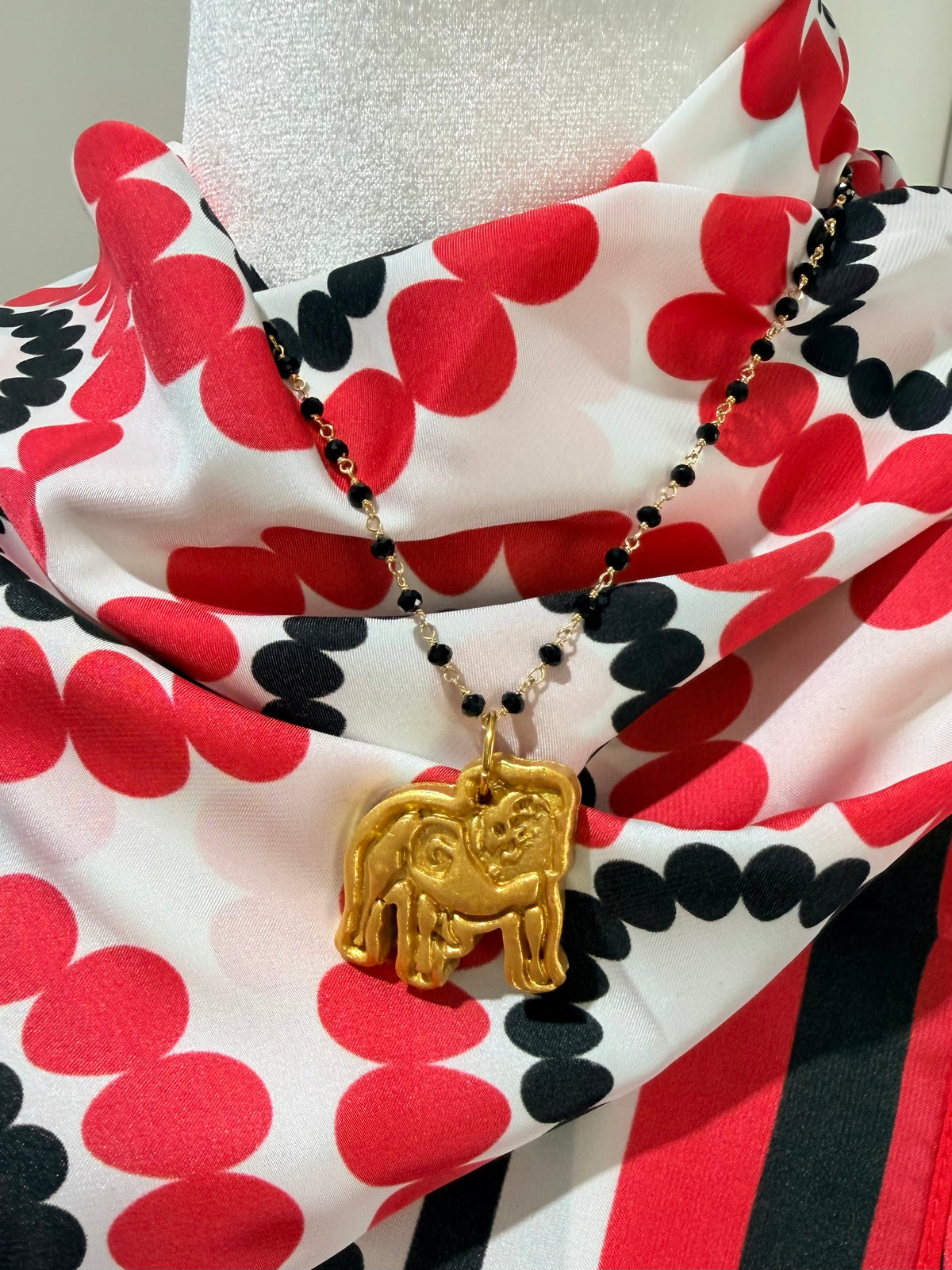 Handmade bulldog necklace beaded black or red
