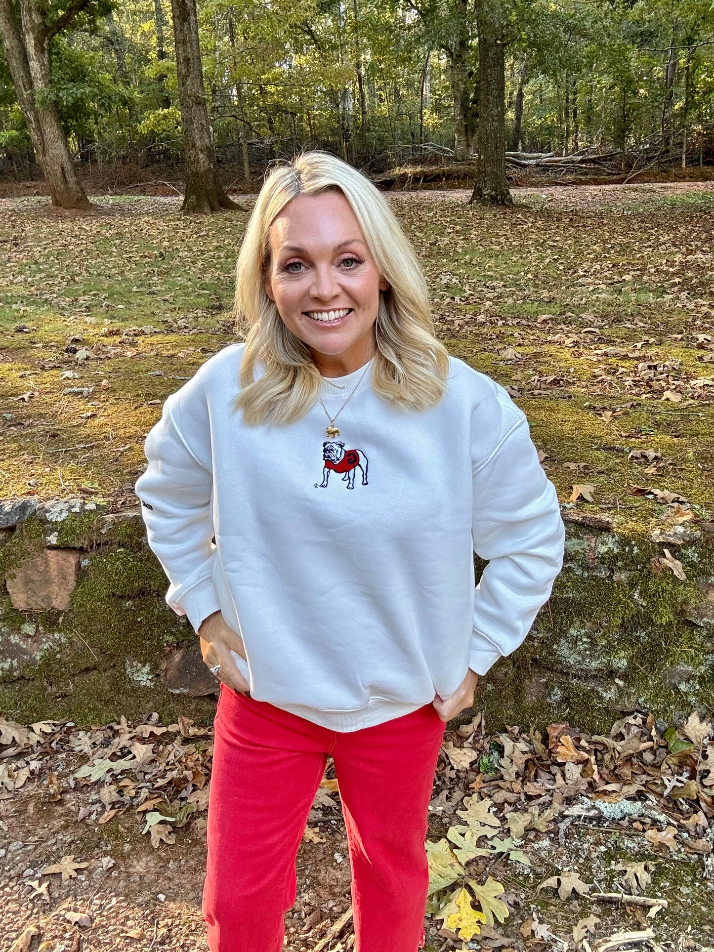 Hyper and vice licensed sweatshirt embroidered bulldog white UGA fall collection