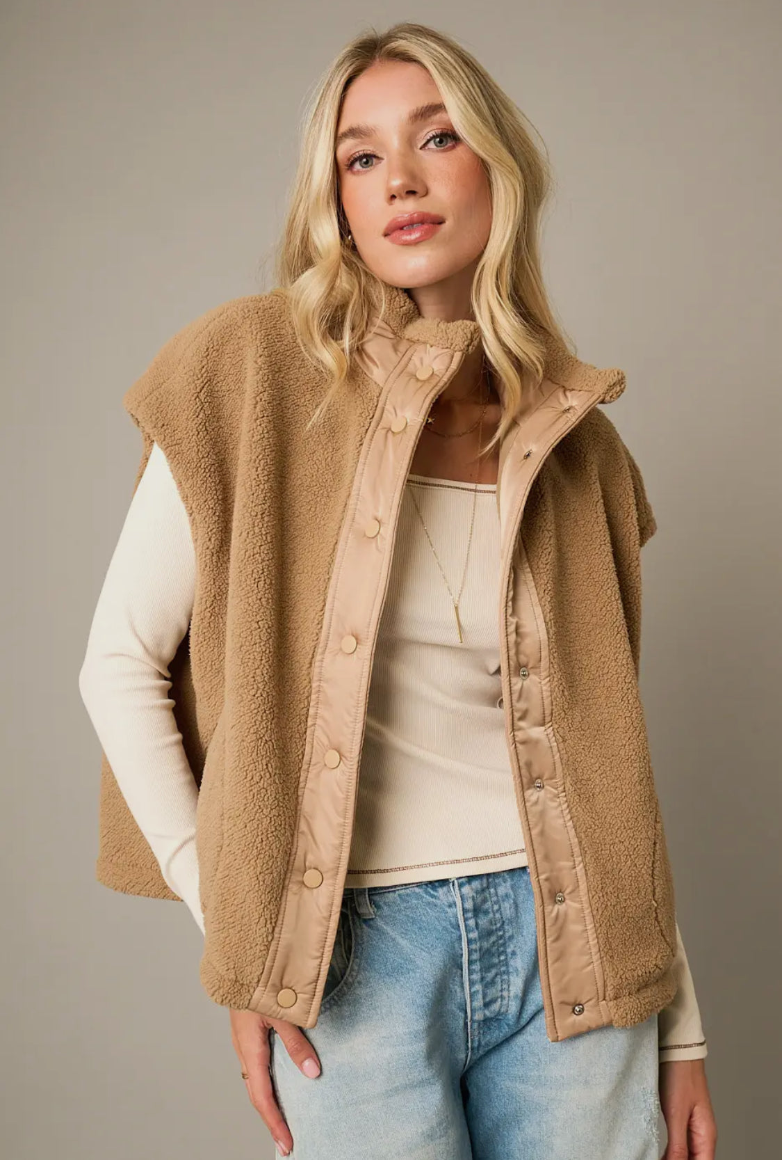 Sherpa oversized vest camel color