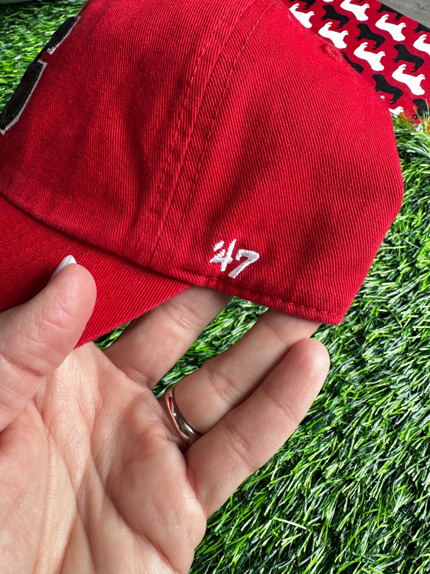 G hat red with black g patch