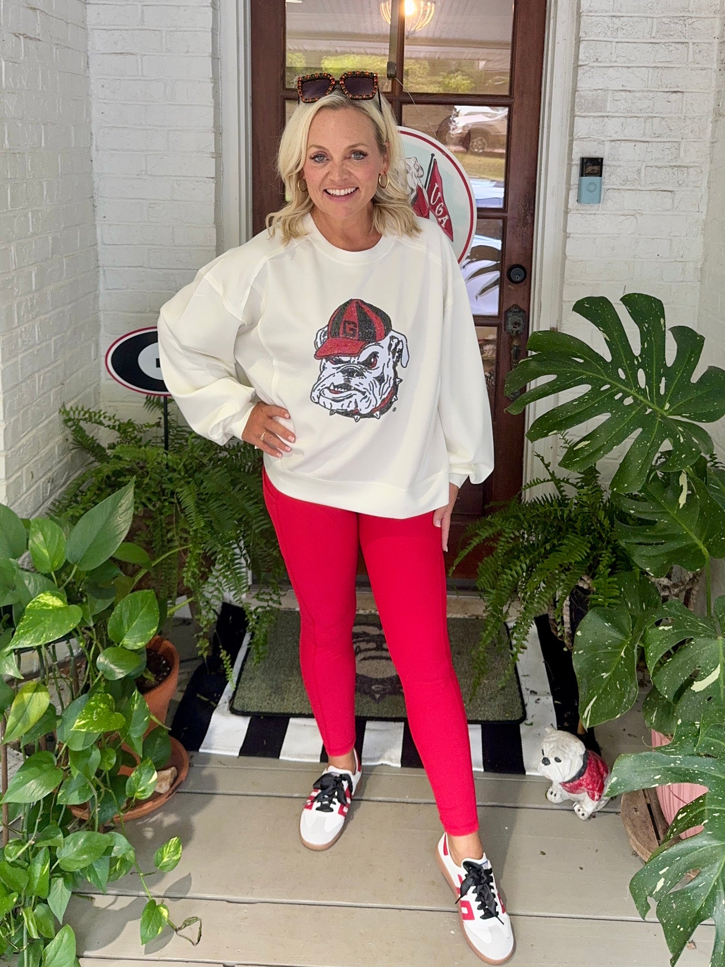 Red leggings up to plus size!