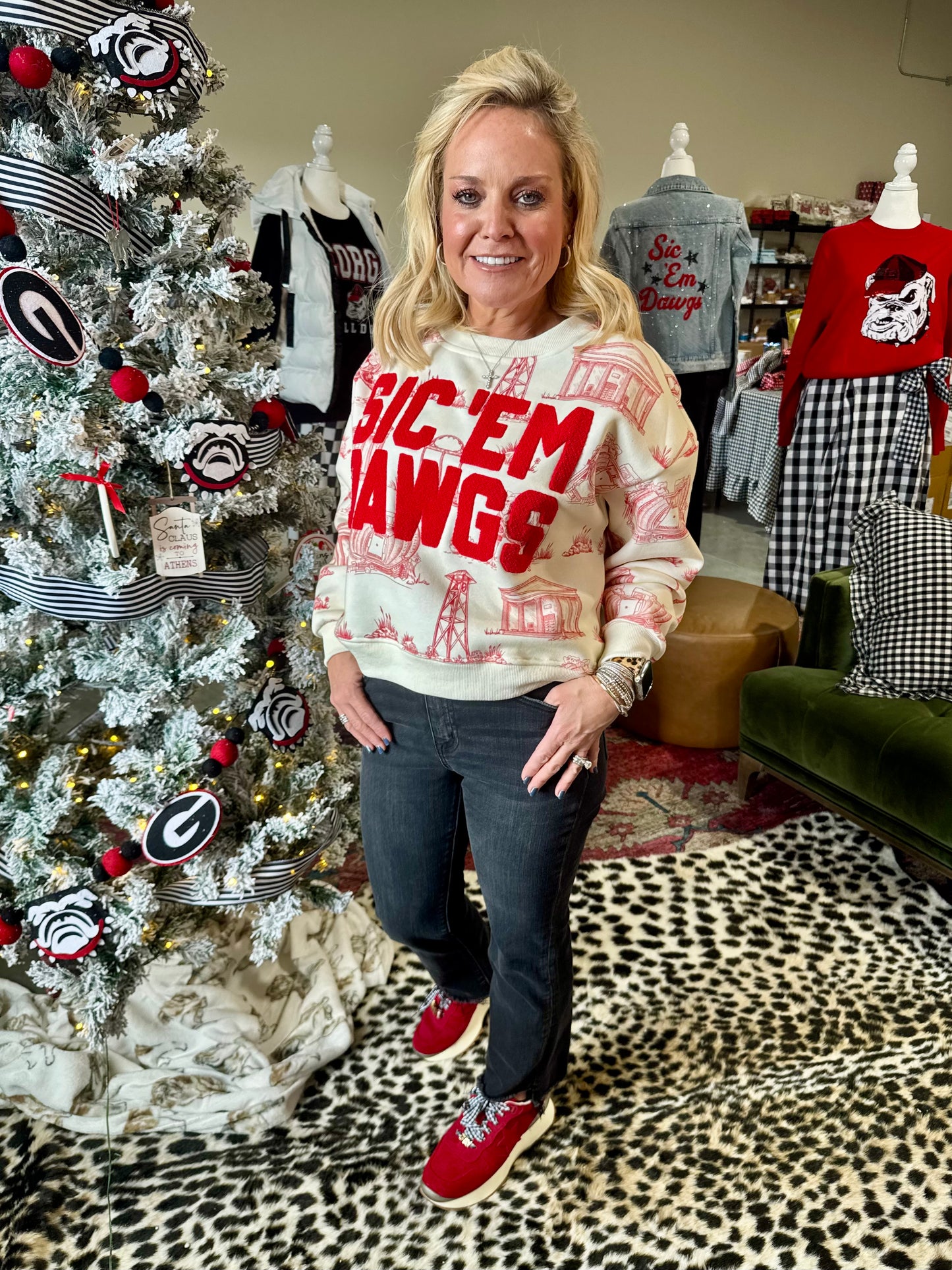 Toile sweatshirt licensed sic em