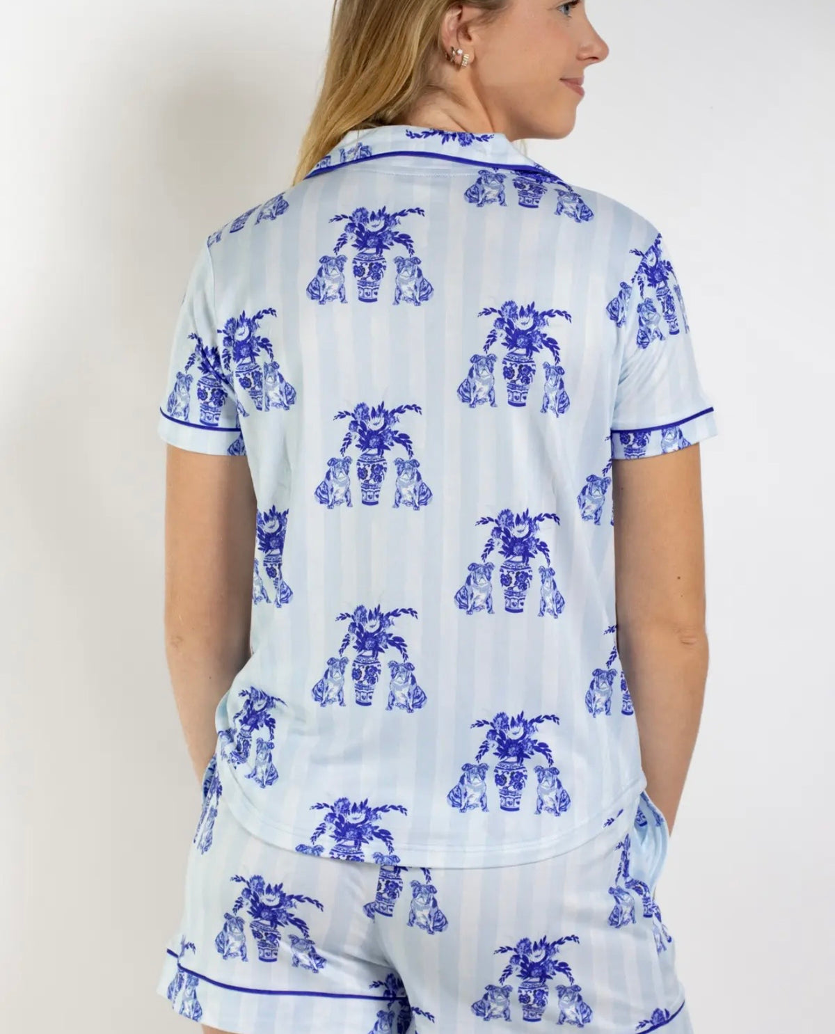 chinoiserie pajamas!  bulldogs blue top