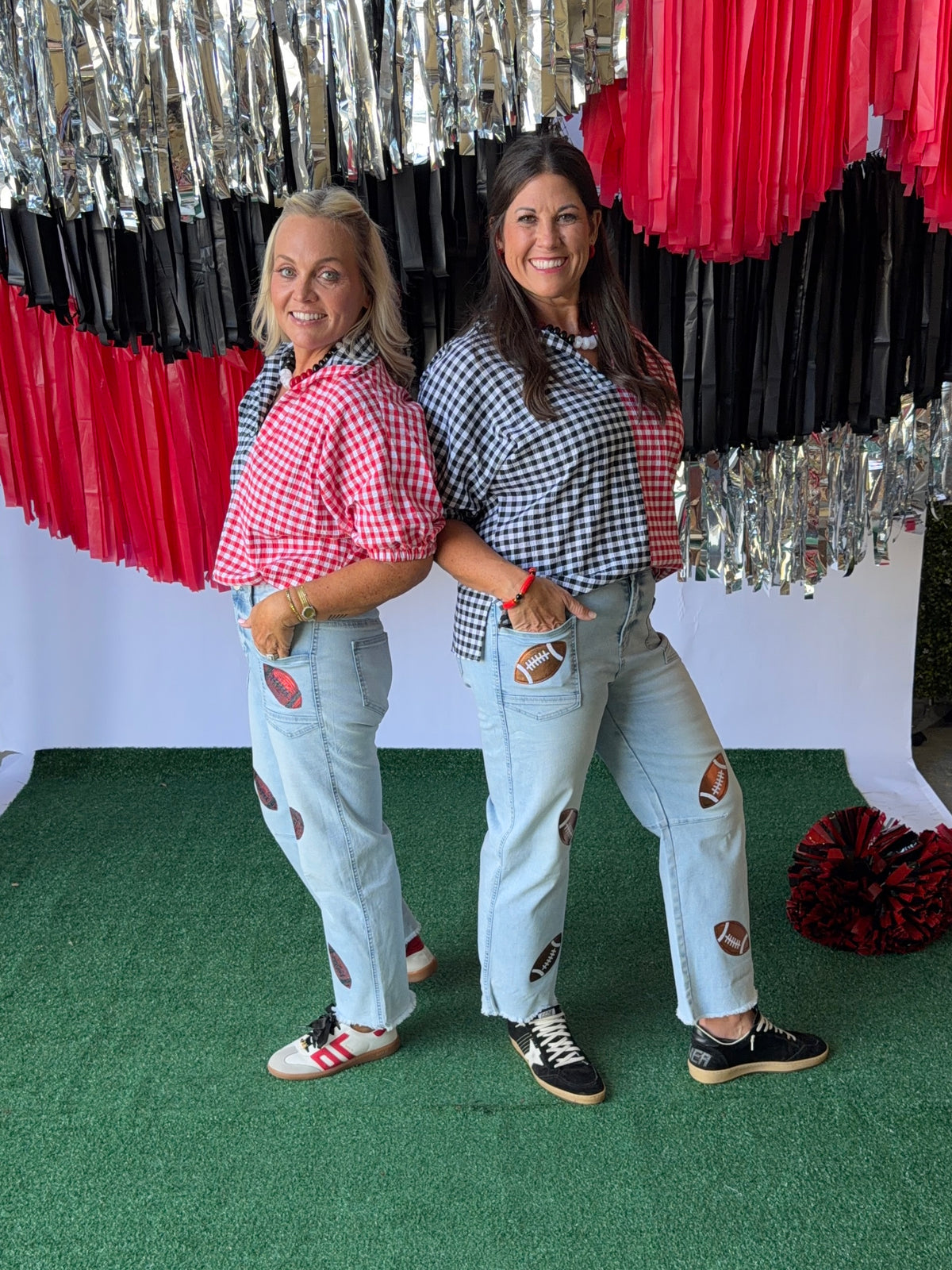 Gingham top black and red