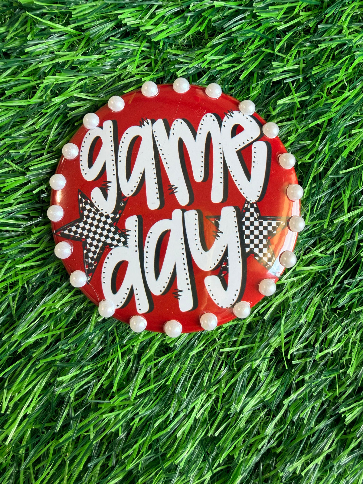 Game day pin with pearls