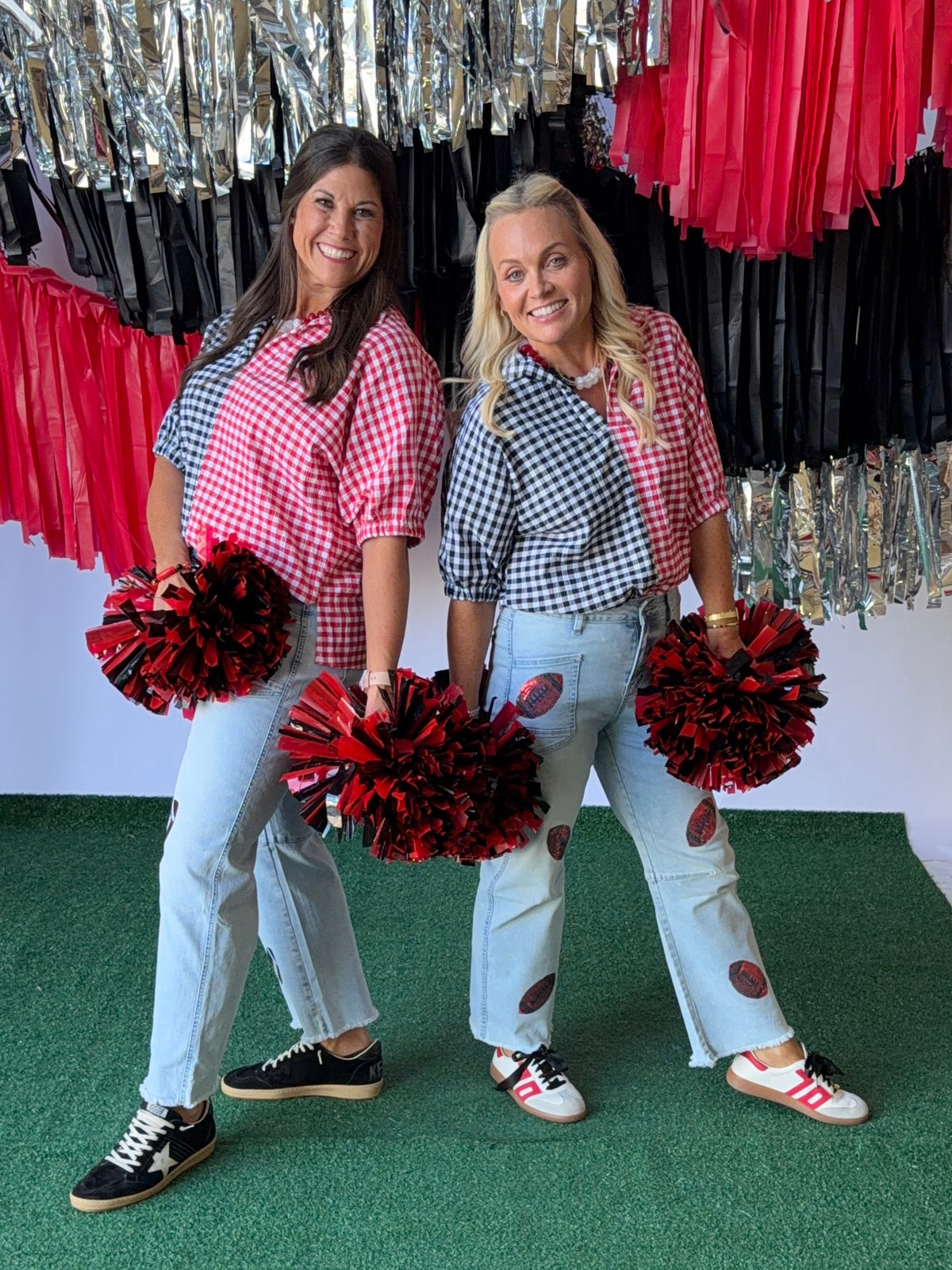 Gingham top black and red