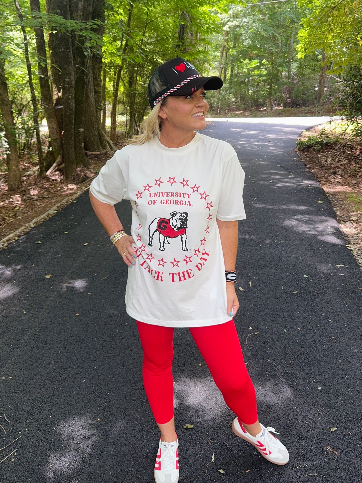 Licensed oversized crew neck bulldogs tee