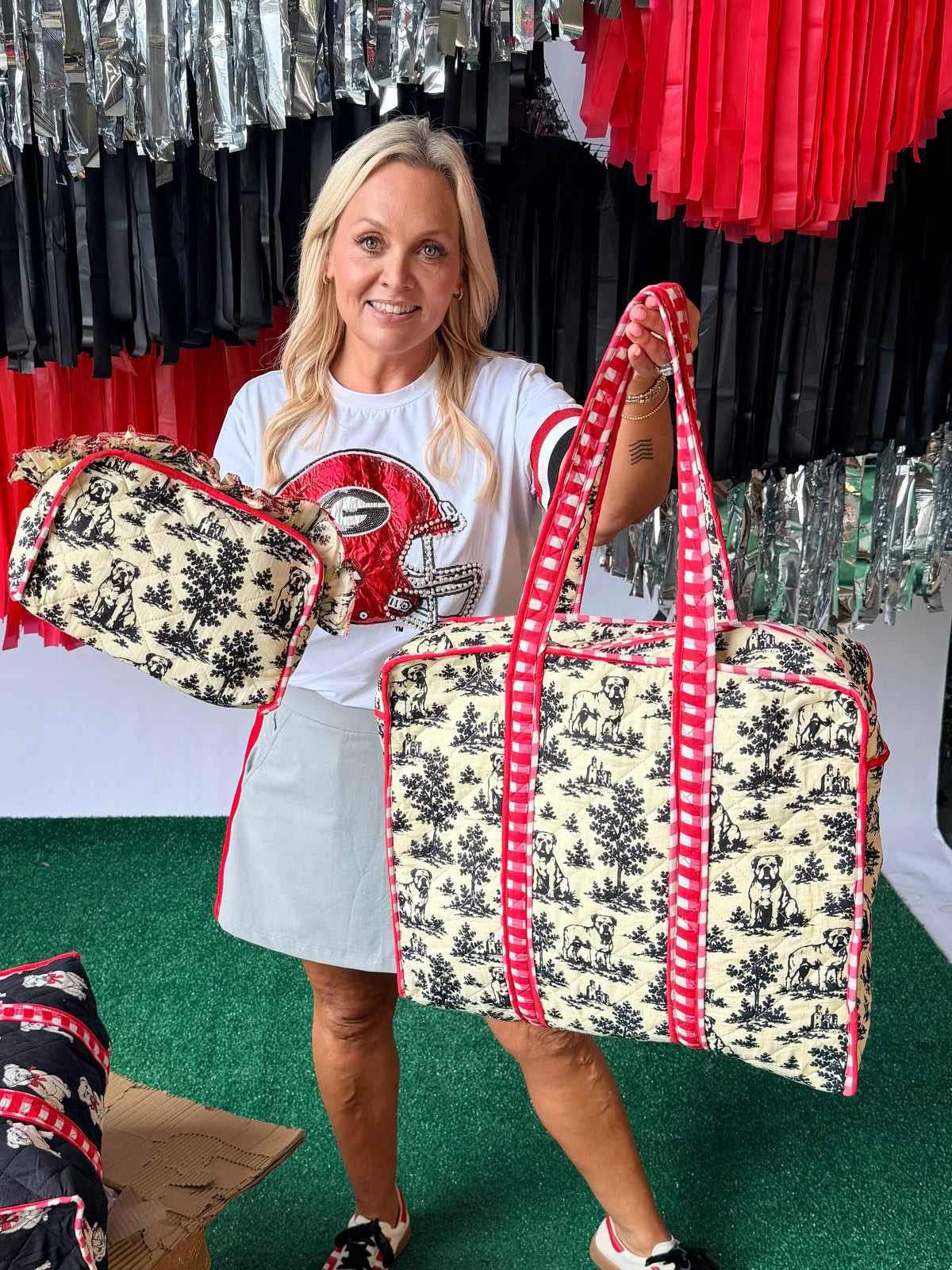 Exclusive bulldog toile weekender tote
