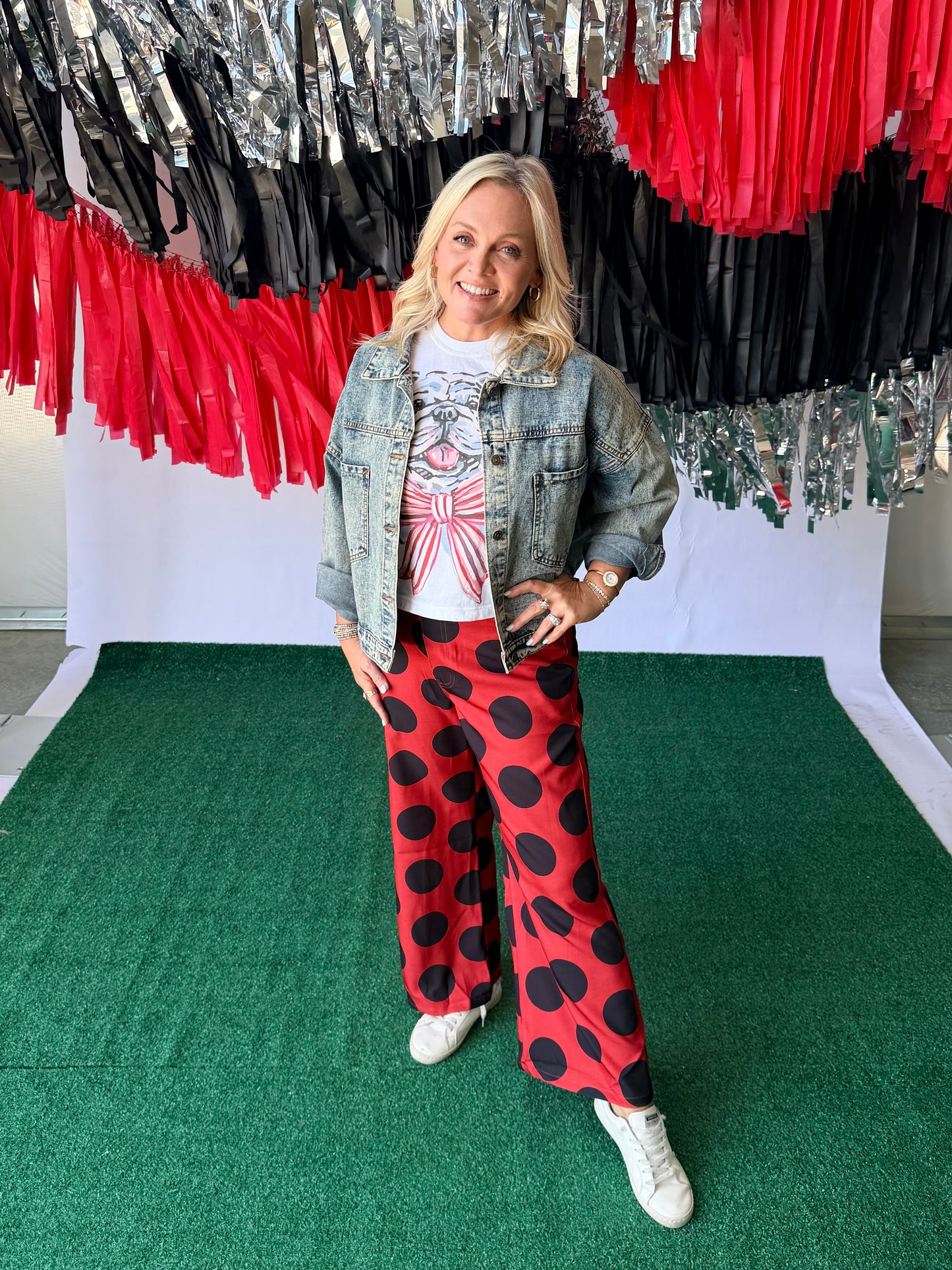 Black and red polka dot pants