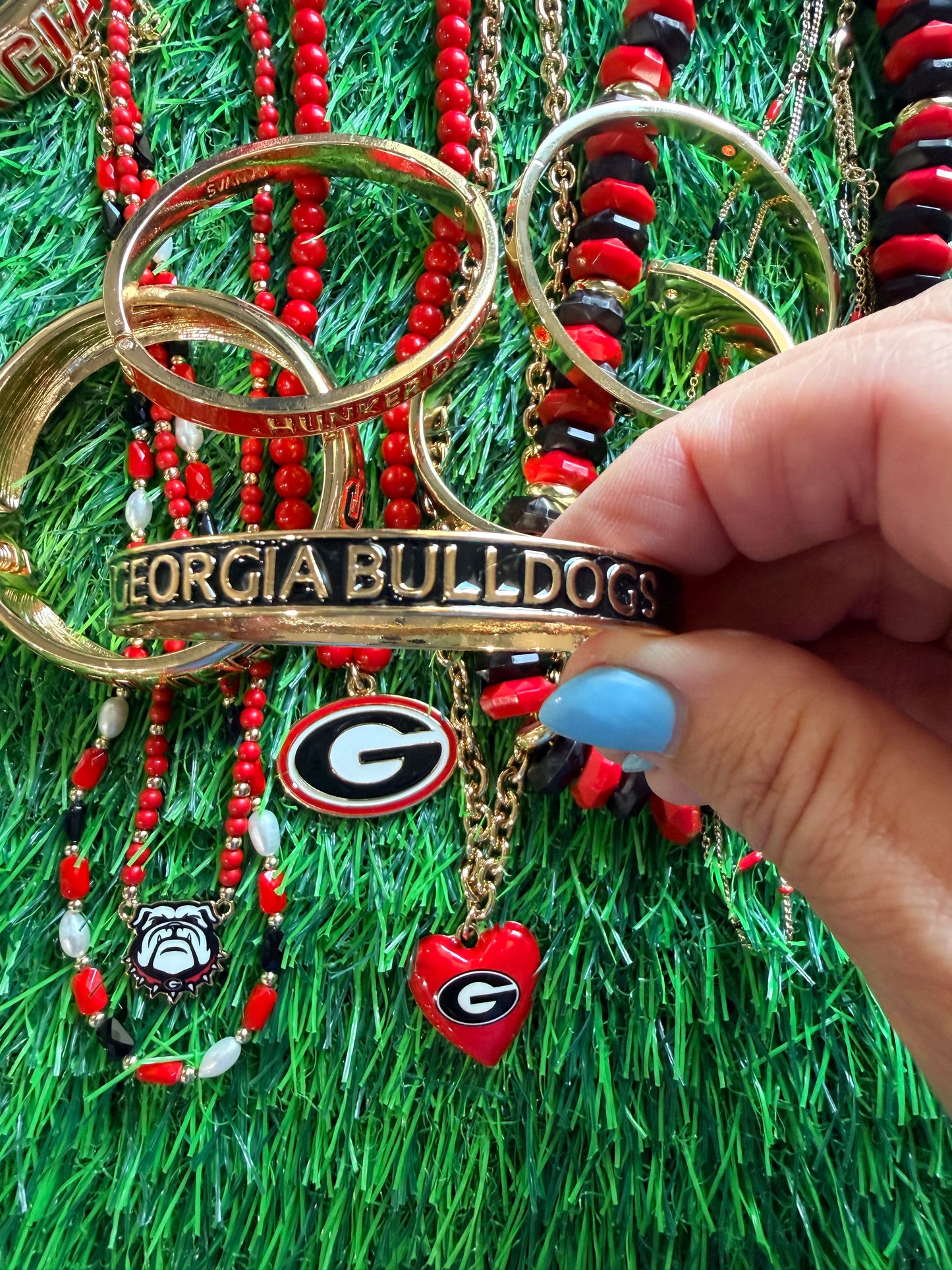 1 bangle georgia Bulldog hunker down