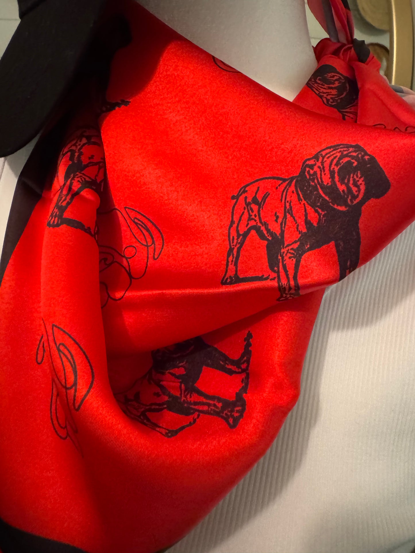 Silky game day scarf bulldogs red and black