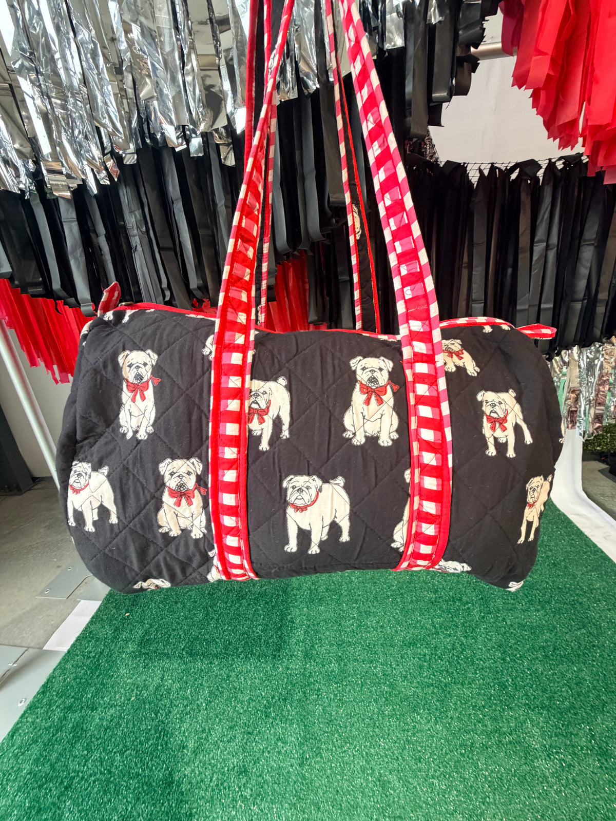 Exclusive Bulldog with bow duffle
