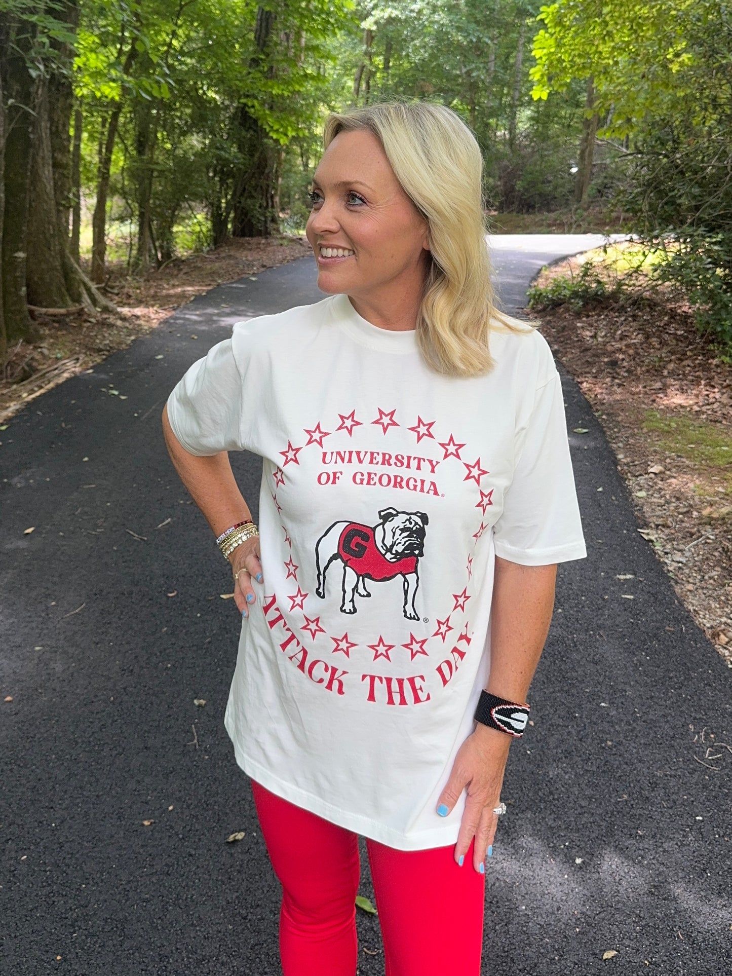 Licensed oversized crew neck bulldogs tee