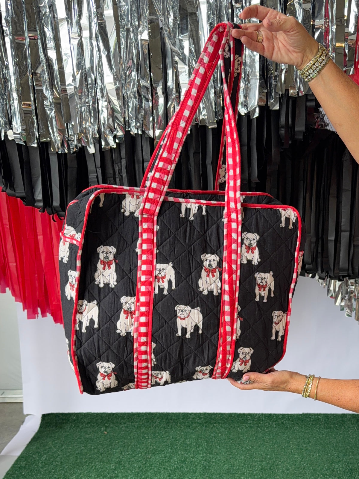 Exclusive bulldog with bow  weekender tote
