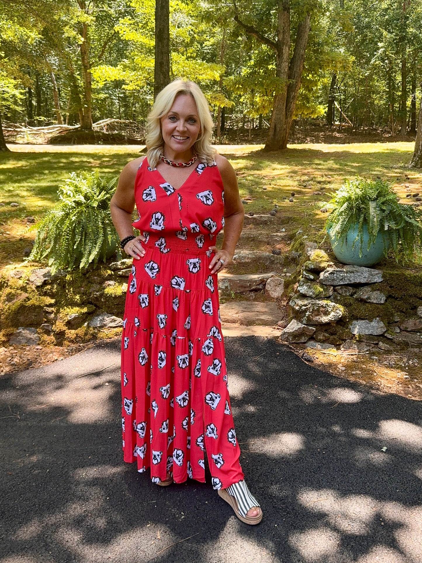 Long flowy skirt elastic waist slit light weight