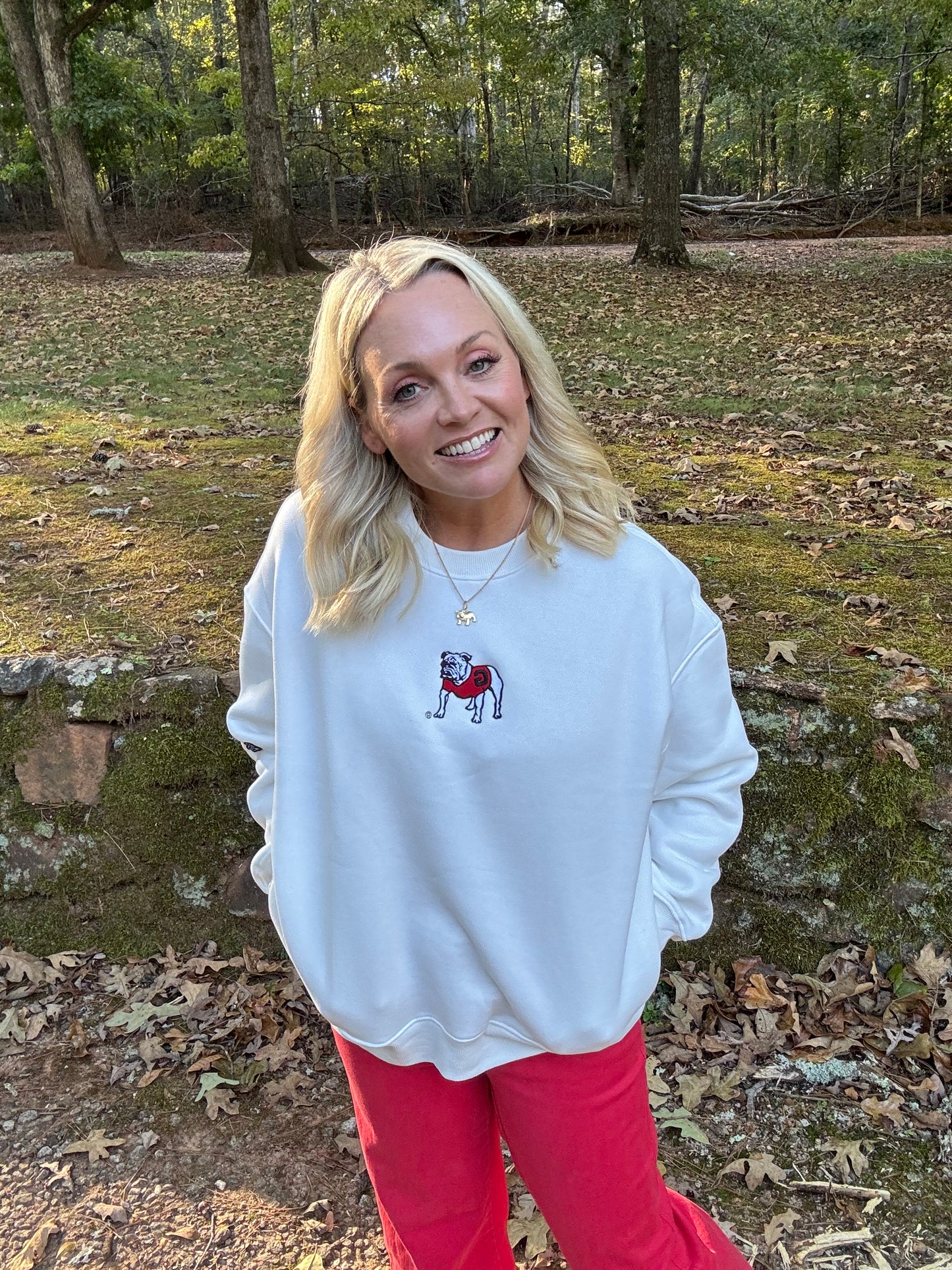 Hyper and vice licensed sweatshirt embroidered bulldog white UGA fall collection