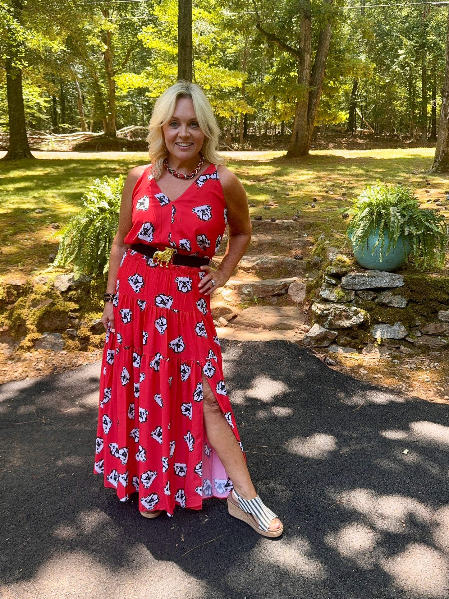 Tank red flowy oversized with bulldogs