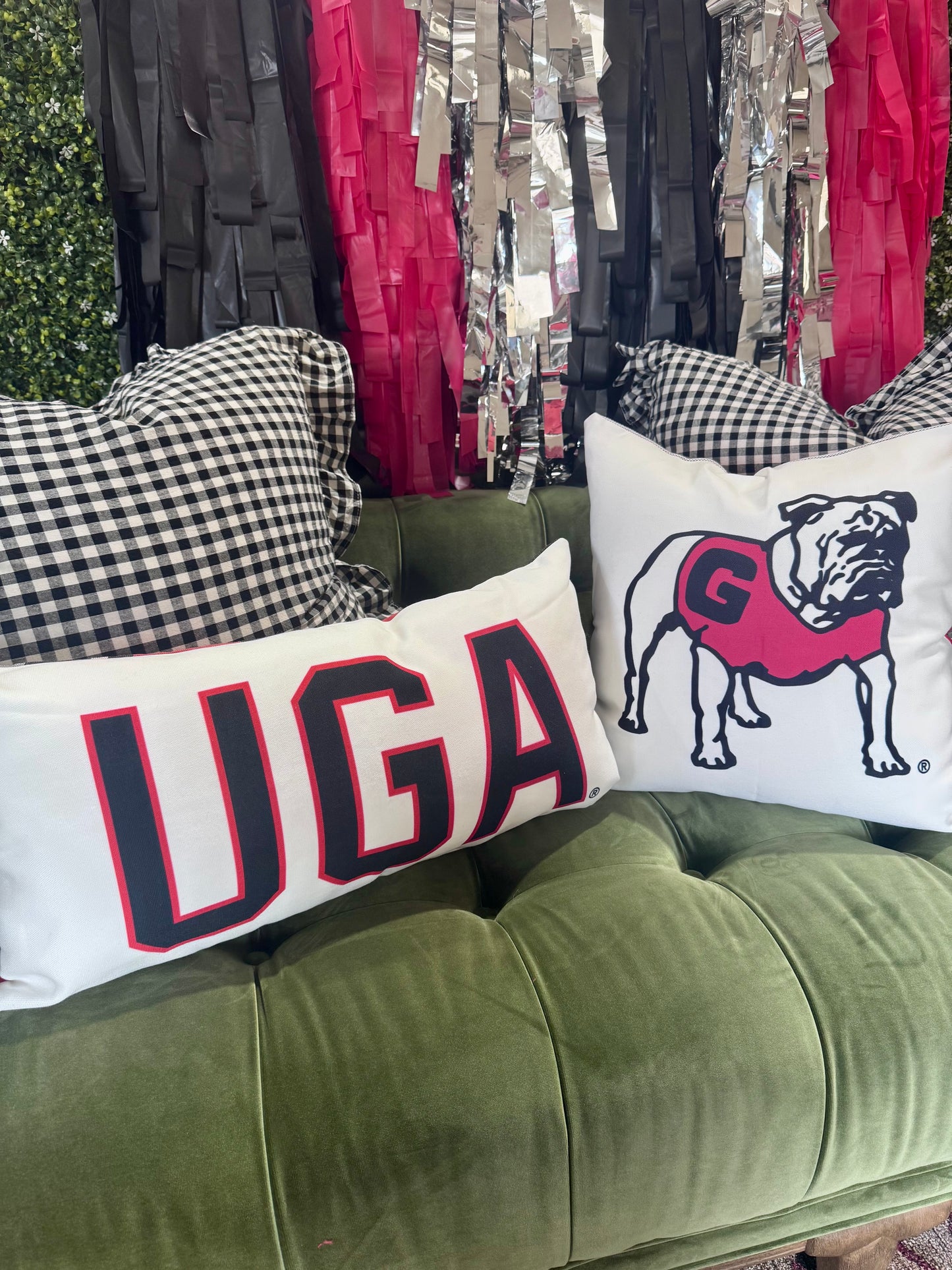 UGA bulldogs lumbar pillow cover licensed