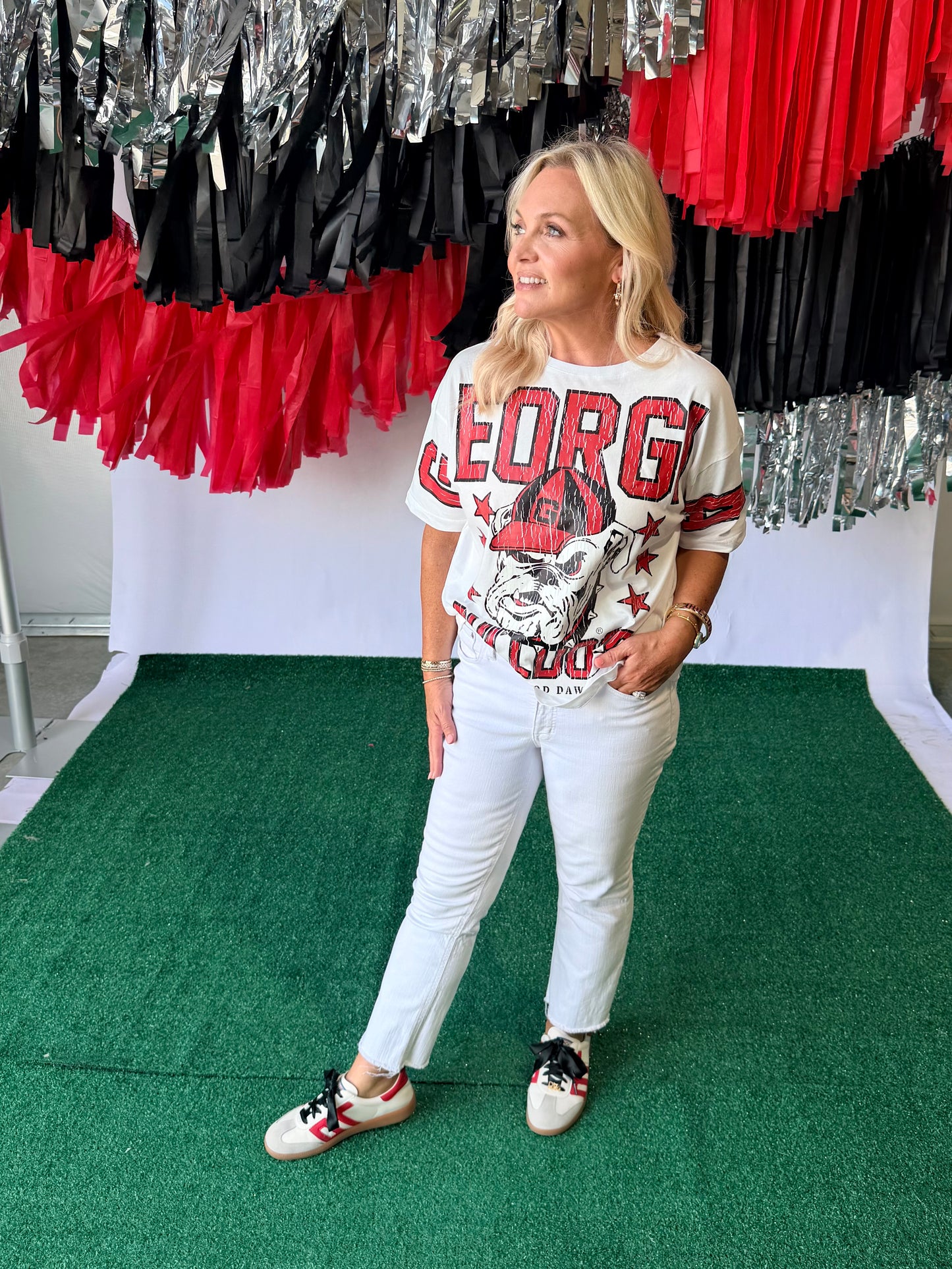 Oversized licensed tee Georgia bullodgs